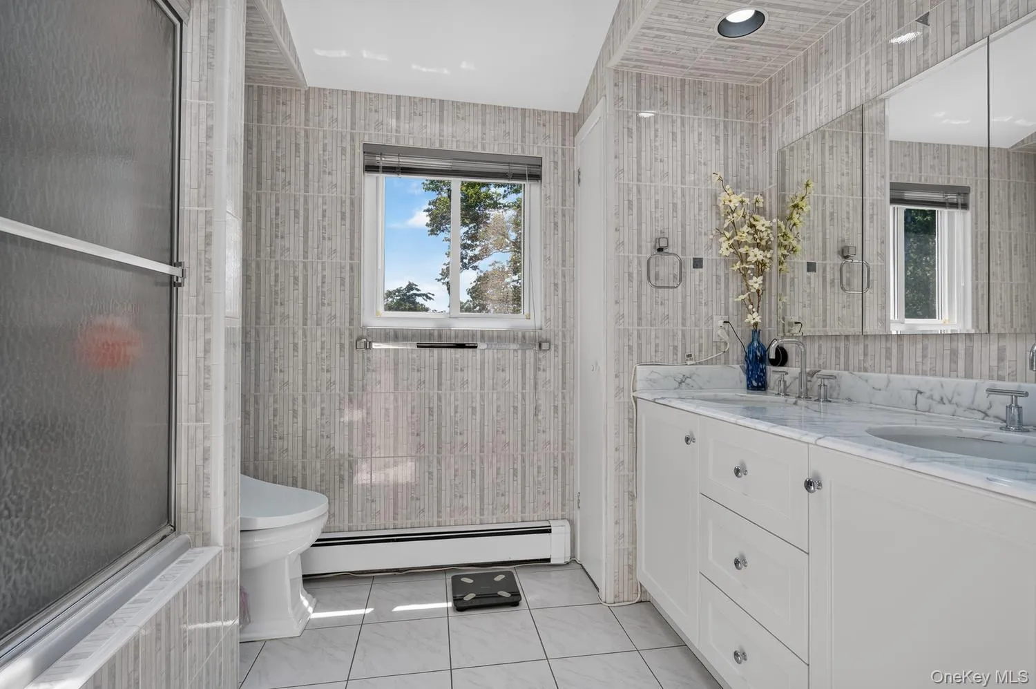 6 Oak Hill, Oyster Bay, NY, 4 Bedrooms Bedrooms, 8 Rooms Rooms,2 BathroomsBathrooms,Residential,For Rent,Oak Hill,0,1018691 6 Oak Hill, Oyster Bay, NY, 4 Bedrooms Bedrooms, 8 Rooms Rooms,2 BathroomsBathrooms,Residential,For Rent,Oak Hill,0,1018691
