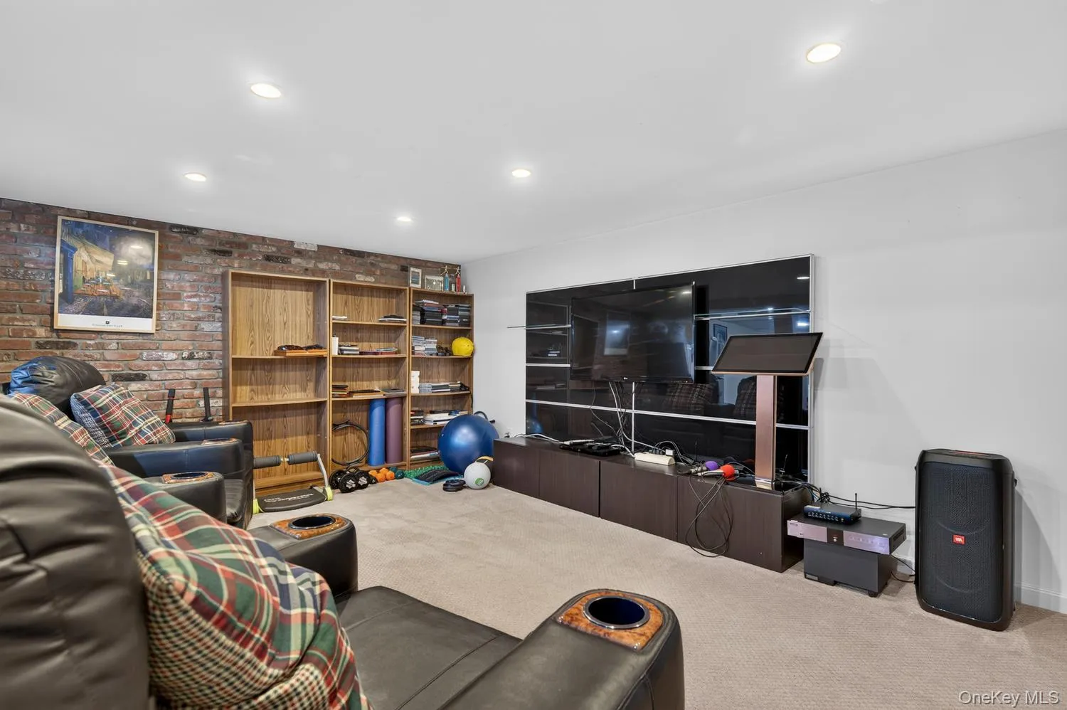 6 Oak Hill, Oyster Bay, NY, 4 Bedrooms Bedrooms, 8 Rooms Rooms,2 BathroomsBathrooms,Residential,For Rent,Oak Hill,0,1018691 6 Oak Hill, Oyster Bay, NY, 4 Bedrooms Bedrooms, 8 Rooms Rooms,2 BathroomsBathrooms,Residential,For Rent,Oak Hill,0,1018691