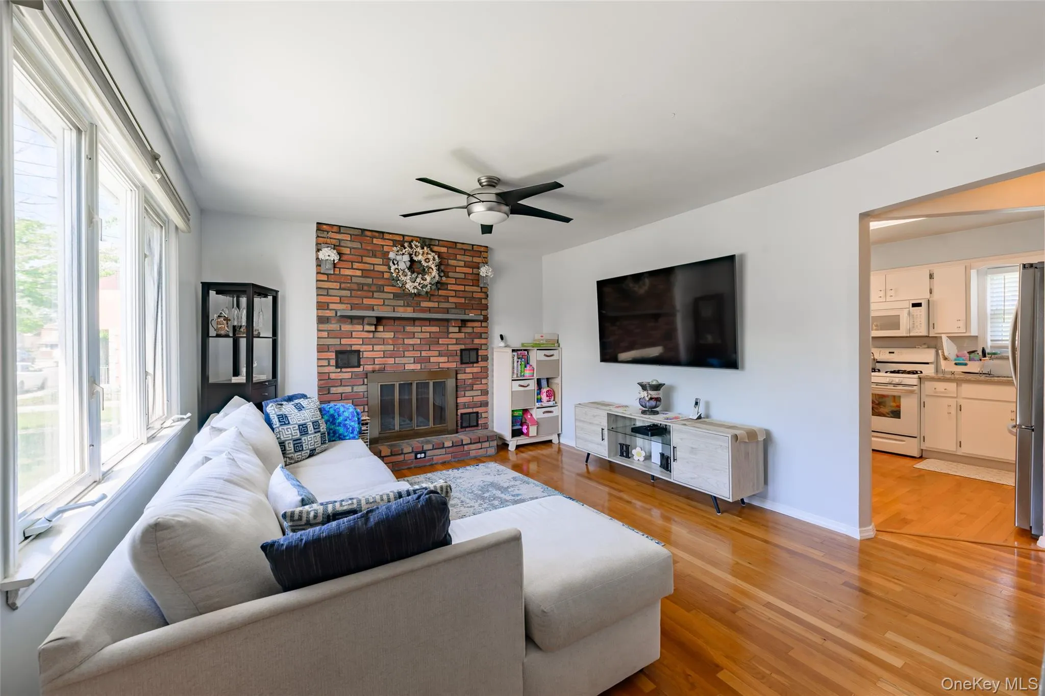 1316 Telegram Avenue, Hempstead, NY, 4 Bedrooms Bedrooms, 6 Rooms Rooms,1 BathroomBathrooms,Residential,For Rent,Telegram,0,1018692 1316 Telegram Avenue, Hempstead, NY, 4 Bedrooms Bedrooms, 6 Rooms Rooms,1 BathroomBathrooms,Residential,For Rent,Telegram,0,1018692