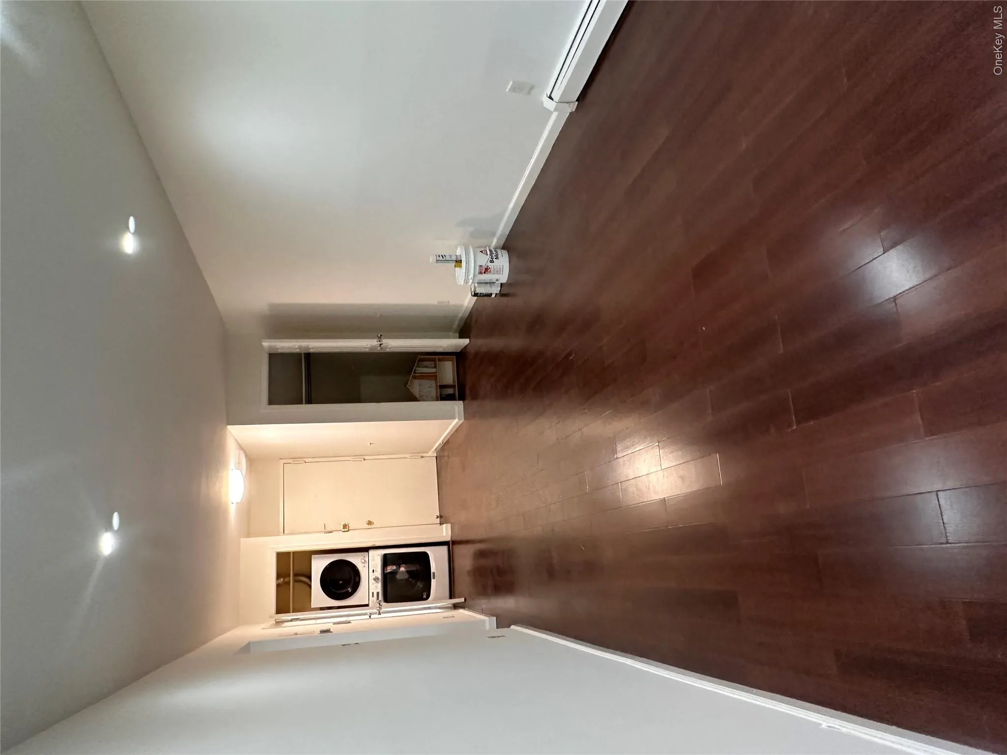 219-02 64 Avenue, New York, NY, 1 Bedroom Bedrooms, 3 Rooms Rooms,1 BathroomBathrooms,Residential,For Rent,64,0,KEY1018693 219-02 64 Avenue, New York, NY, 1 Bedroom Bedrooms, 3 Rooms Rooms,1 BathroomBathrooms,Residential,For Rent,64,0,KEY1018693
