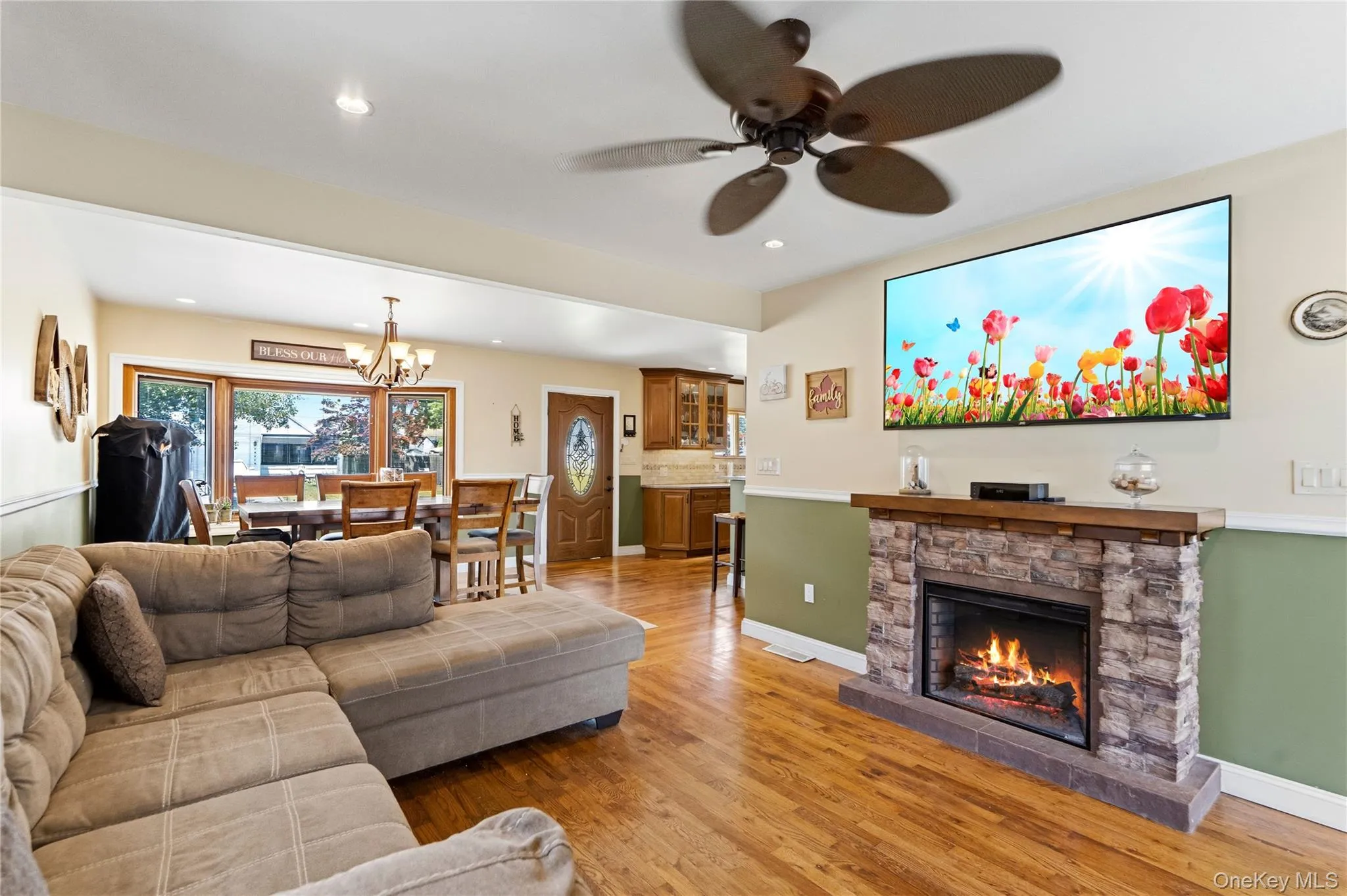 116 Spruce Street, Oyster Bay, NY, 3 Bedrooms Bedrooms, 6 Rooms Rooms,2 BathroomsBathrooms,Residential,For Rent,Spruce,0,1018702 116 Spruce Street, Oyster Bay, NY, 3 Bedrooms Bedrooms, 6 Rooms Rooms,2 BathroomsBathrooms,Residential,For Rent,Spruce,0,1018702