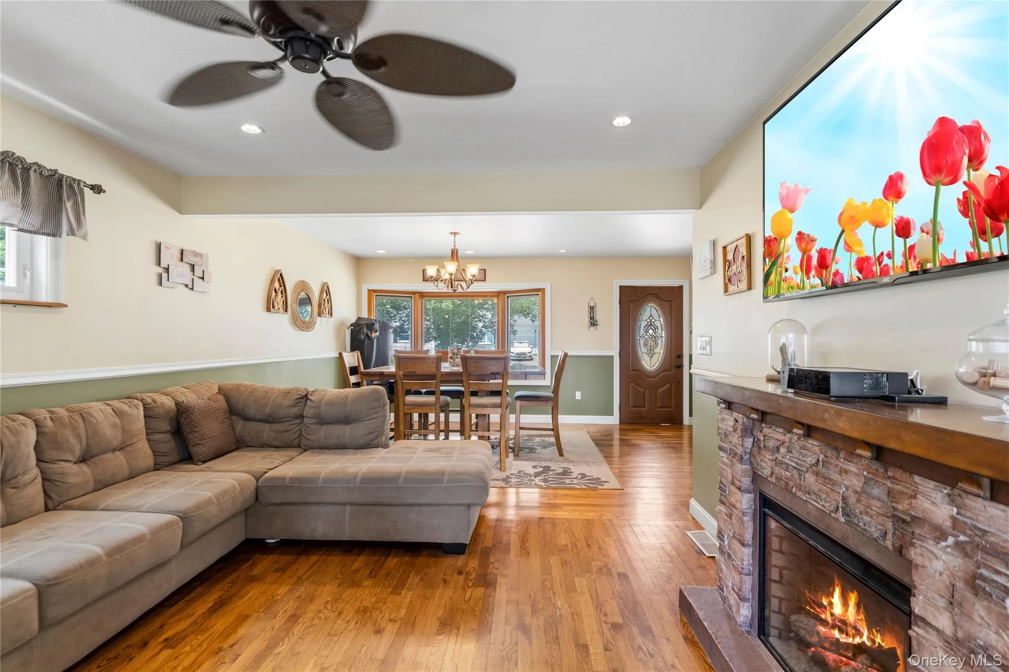 116 Spruce Street, Oyster Bay, NY, 3 Bedrooms Bedrooms, 6 Rooms Rooms,2 BathroomsBathrooms,Residential,For Rent,Spruce,0,1018702 116 Spruce Street, Oyster Bay, NY, 3 Bedrooms Bedrooms, 6 Rooms Rooms,2 BathroomsBathrooms,Residential,For Rent,Spruce,0,1018702