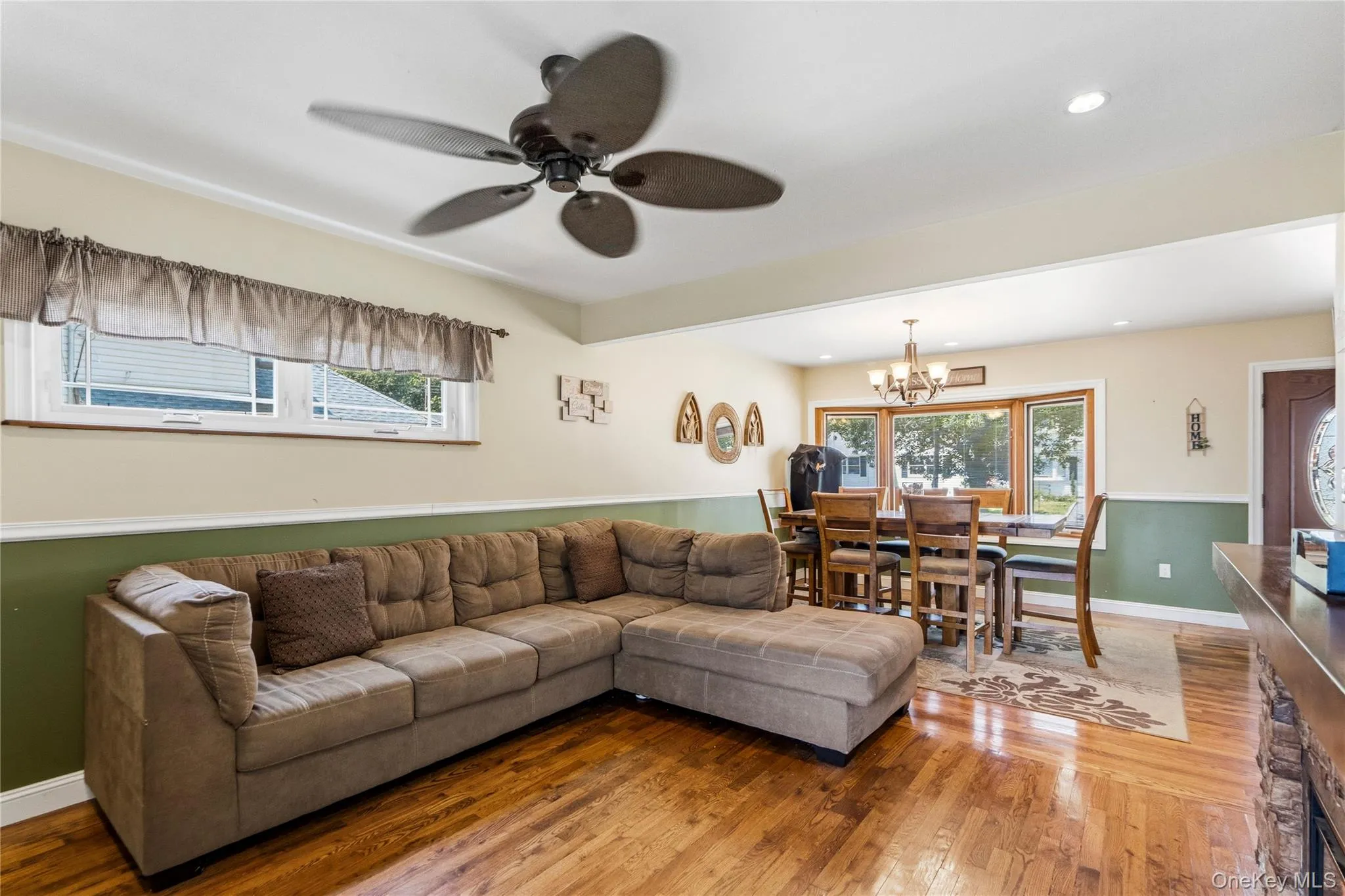 116 Spruce Street, Oyster Bay, NY, 3 Bedrooms Bedrooms, 6 Rooms Rooms,2 BathroomsBathrooms,Residential,For Rent,Spruce,0,1018702 116 Spruce Street, Oyster Bay, NY, 3 Bedrooms Bedrooms, 6 Rooms Rooms,2 BathroomsBathrooms,Residential,For Rent,Spruce,0,1018702