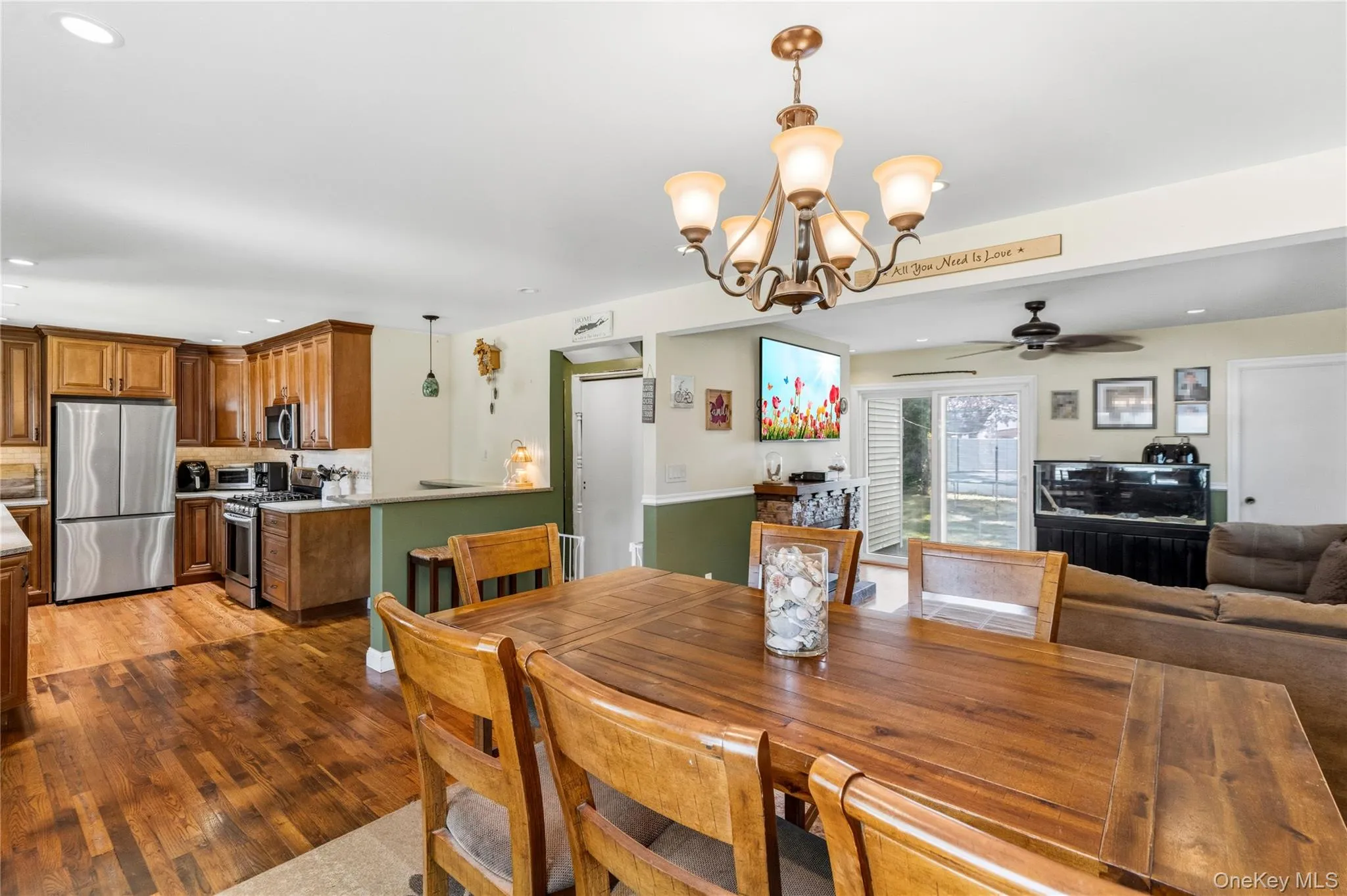 116 Spruce Street, Oyster Bay, NY, 3 Bedrooms Bedrooms, 6 Rooms Rooms,2 BathroomsBathrooms,Residential,For Rent,Spruce,0,1018702 116 Spruce Street, Oyster Bay, NY, 3 Bedrooms Bedrooms, 6 Rooms Rooms,2 BathroomsBathrooms,Residential,For Rent,Spruce,0,1018702