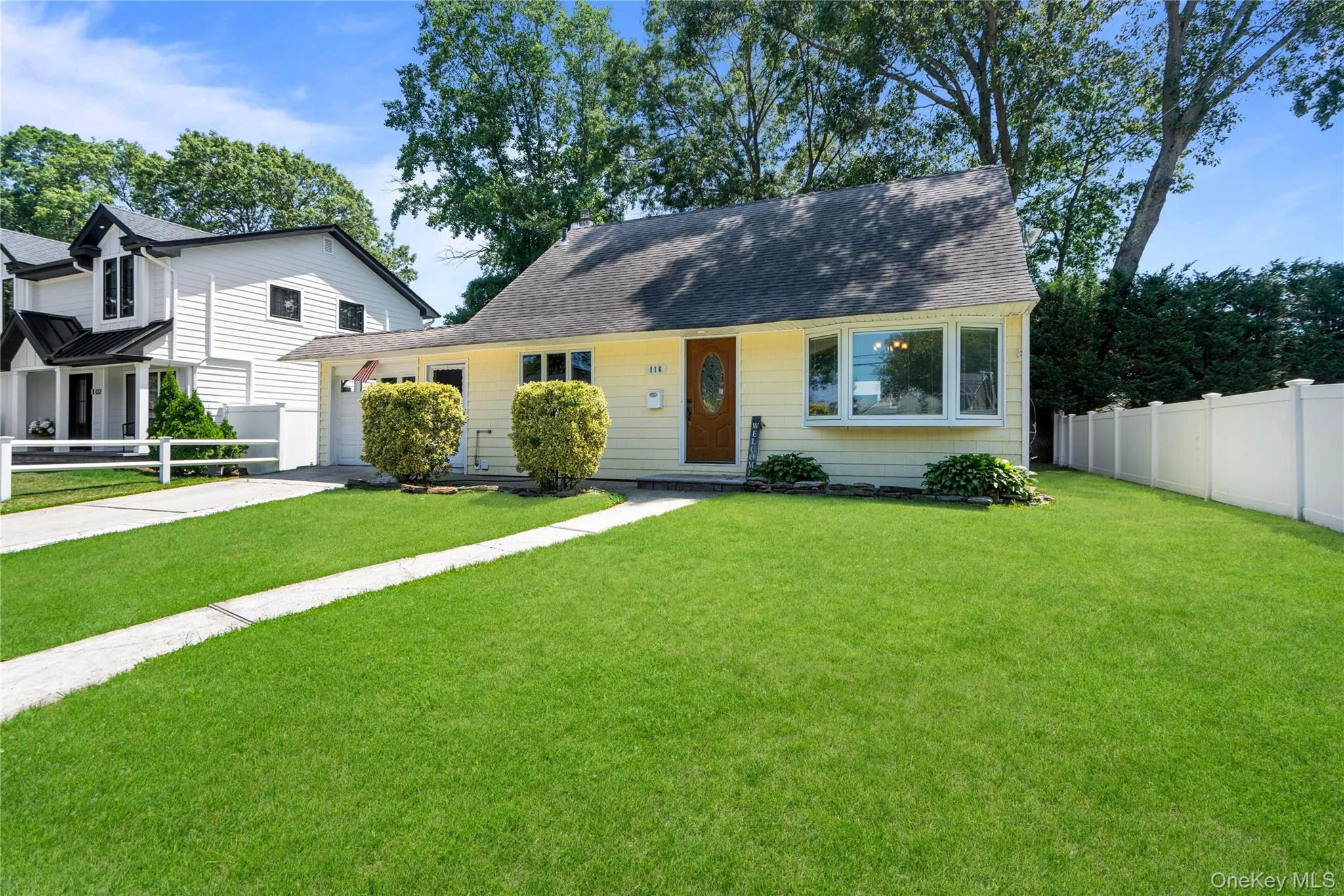116 Spruce Street, Oyster Bay, NY, 3 Bedrooms Bedrooms, 6 Rooms Rooms,2 BathroomsBathrooms,Residential,For Rent,Spruce,0,1018702 116 Spruce Street, Oyster Bay, NY, 3 Bedrooms Bedrooms, 6 Rooms Rooms,2 BathroomsBathrooms,Residential,For Rent,Spruce,0,1018702