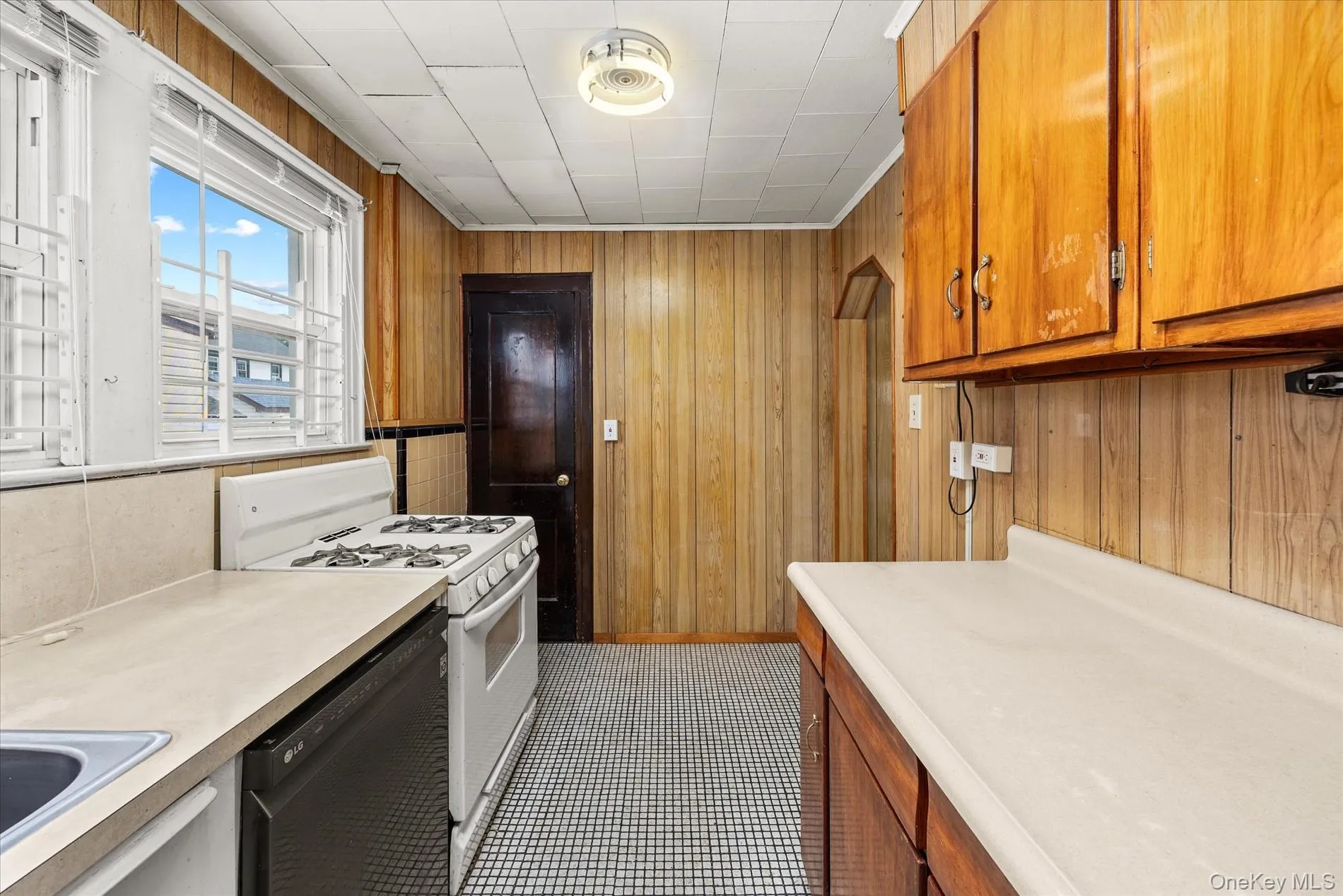 8973 215th Street, New York, NY, 3 Bedrooms Bedrooms, 8 Rooms Rooms,2 BathroomsBathrooms,Residential,For Rent,215th,0,1018703 8973 215th Street, New York, NY, 3 Bedrooms Bedrooms, 8 Rooms Rooms,2 BathroomsBathrooms,Residential,For Rent,215th,0,1018703