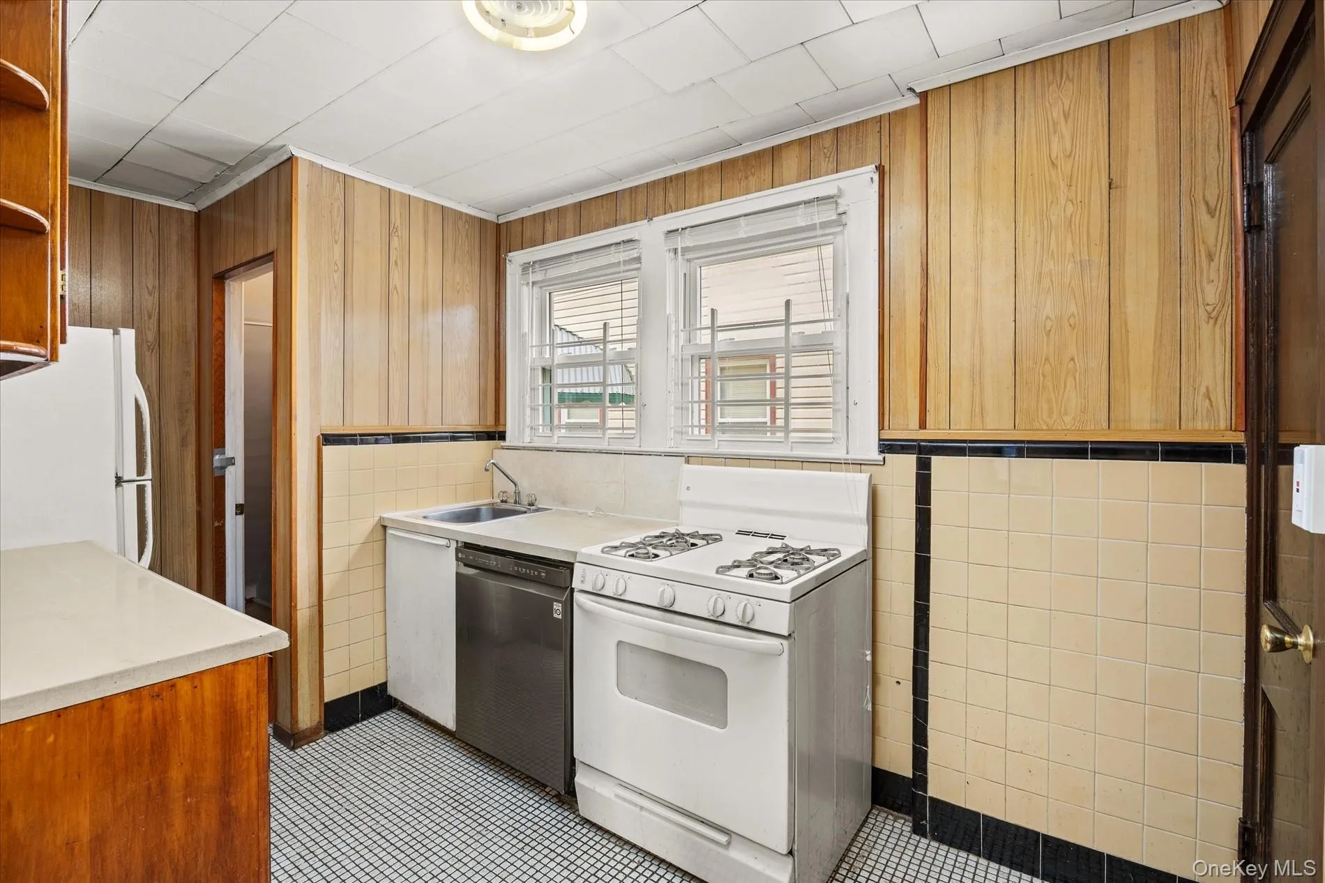 8973 215th Street, New York, NY, 3 Bedrooms Bedrooms, 8 Rooms Rooms,2 BathroomsBathrooms,Residential,For Rent,215th,0,1018703 8973 215th Street, New York, NY, 3 Bedrooms Bedrooms, 8 Rooms Rooms,2 BathroomsBathrooms,Residential,For Rent,215th,0,1018703