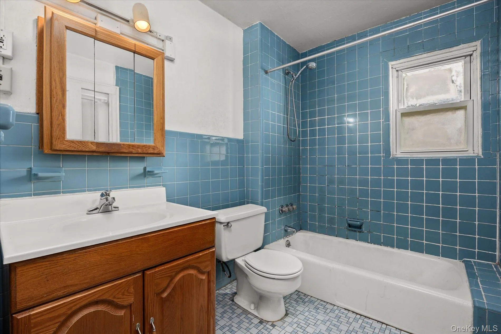 2nd Floor Bathroom 2nd Floor Bathroom
