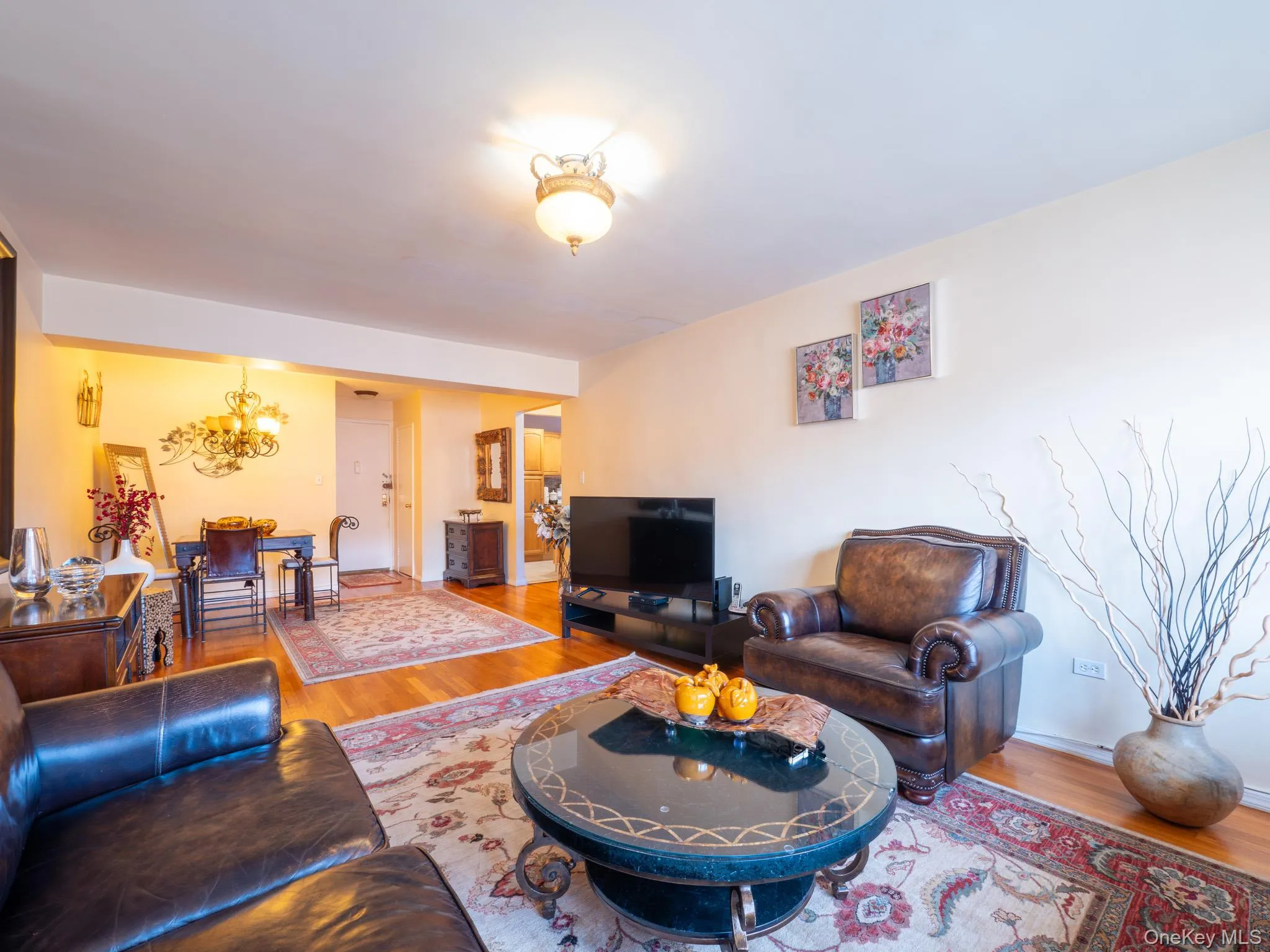 110-15 71 Road, New York, NY, 2 Bedrooms Bedrooms, 5 Rooms Rooms,1 BathroomBathrooms,Residential,For Rent,71,0,KEY1018706 110-15 71 Road, New York, NY, 2 Bedrooms Bedrooms, 5 Rooms Rooms,1 BathroomBathrooms,Residential,For Rent,71,0,KEY1018706
