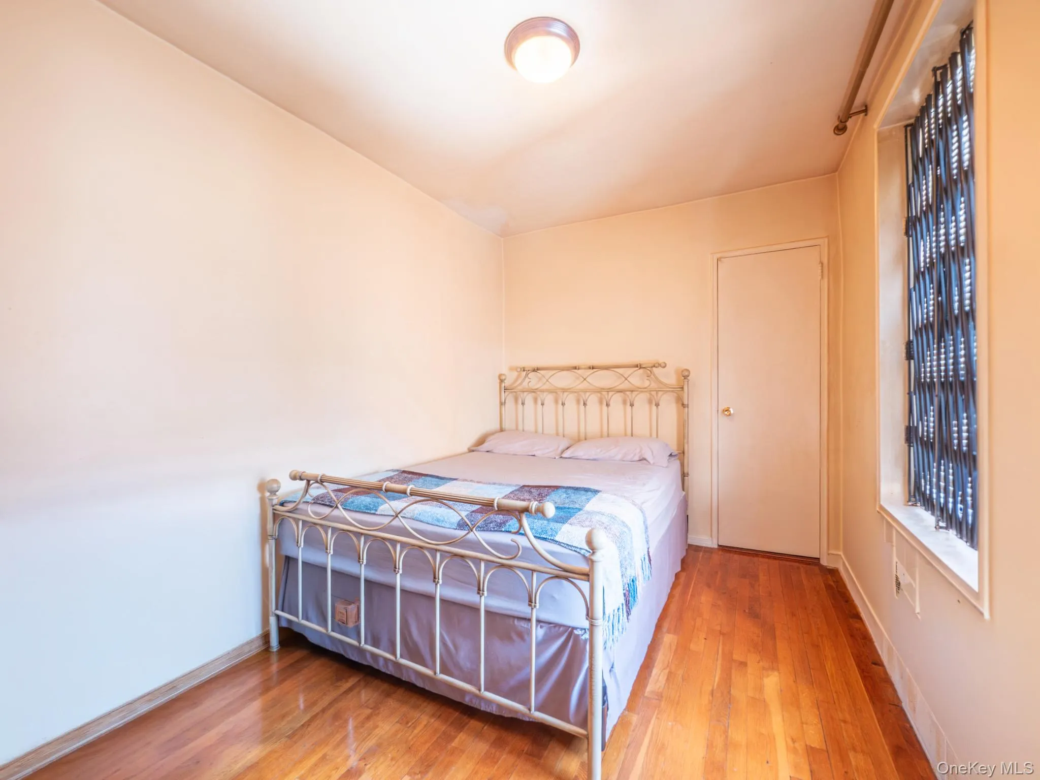 110-15 71 Road, New York, NY, 2 Bedrooms Bedrooms, 5 Rooms Rooms,1 BathroomBathrooms,Residential,For Rent,71,0,KEY1018706 110-15 71 Road, New York, NY, 2 Bedrooms Bedrooms, 5 Rooms Rooms,1 BathroomBathrooms,Residential,For Rent,71,0,KEY1018706