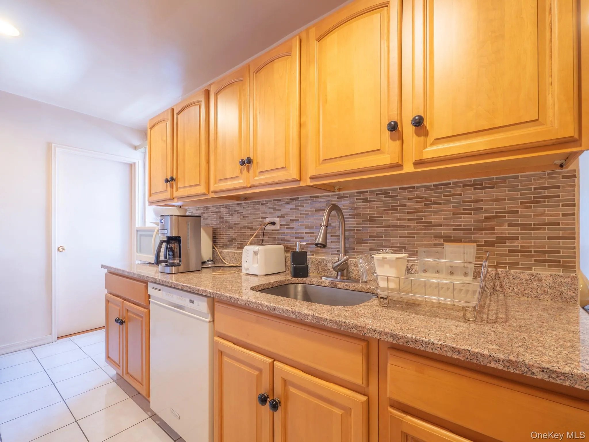 110-15 71 Road, New York, NY, 2 Bedrooms Bedrooms, 5 Rooms Rooms,1 BathroomBathrooms,Residential,For Rent,71,0,KEY1018706 110-15 71 Road, New York, NY, 2 Bedrooms Bedrooms, 5 Rooms Rooms,1 BathroomBathrooms,Residential,For Rent,71,0,KEY1018706