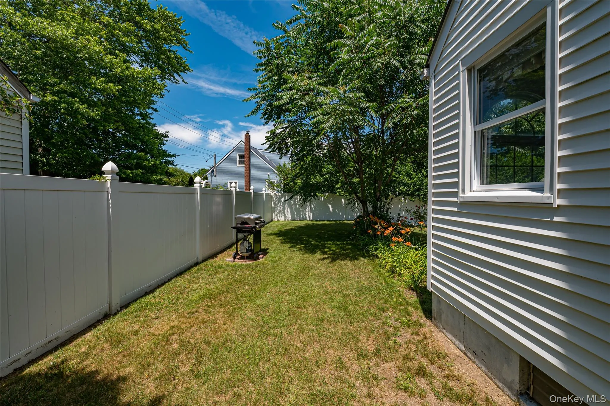 11 Spruce Street, Islip, NY, 3 Bedrooms Bedrooms, 7 Rooms Rooms,2 BathroomsBathrooms,Residential,For Rent,Spruce,0,KEY1018710 11 Spruce Street, Islip, NY, 3 Bedrooms Bedrooms, 7 Rooms Rooms,2 BathroomsBathrooms,Residential,For Rent,Spruce,0,KEY1018710