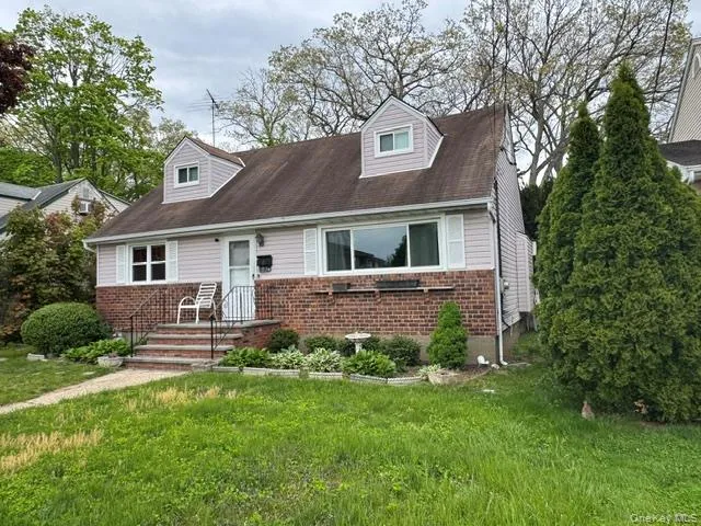 1916 Wilson Avenue, Hempstead, NY, 4 Bedrooms Bedrooms, 7 Rooms Rooms,2 BathroomsBathrooms,Residential,For Rent,Wilson,0,KEY1018714 1916 Wilson Avenue, Hempstead, NY, 4 Bedrooms Bedrooms, 7 Rooms Rooms,2 BathroomsBathrooms,Residential,For Rent,Wilson,0,KEY1018714