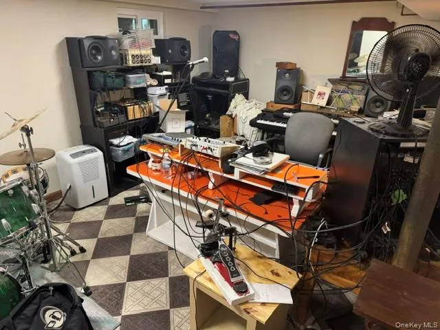 1916 Wilson Avenue, Hempstead, NY, 4 Bedrooms Bedrooms, 7 Rooms Rooms,2 BathroomsBathrooms,Residential,For Rent,Wilson,0,KEY1018714 1916 Wilson Avenue, Hempstead, NY, 4 Bedrooms Bedrooms, 7 Rooms Rooms,2 BathroomsBathrooms,Residential,For Rent,Wilson,0,KEY1018714