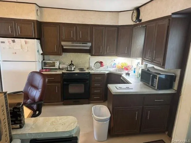 1916 Wilson Avenue, Hempstead, NY, 4 Bedrooms Bedrooms, 7 Rooms Rooms,2 BathroomsBathrooms,Residential,For Rent,Wilson,0,KEY1018714 1916 Wilson Avenue, Hempstead, NY, 4 Bedrooms Bedrooms, 7 Rooms Rooms,2 BathroomsBathrooms,Residential,For Rent,Wilson,0,KEY1018714