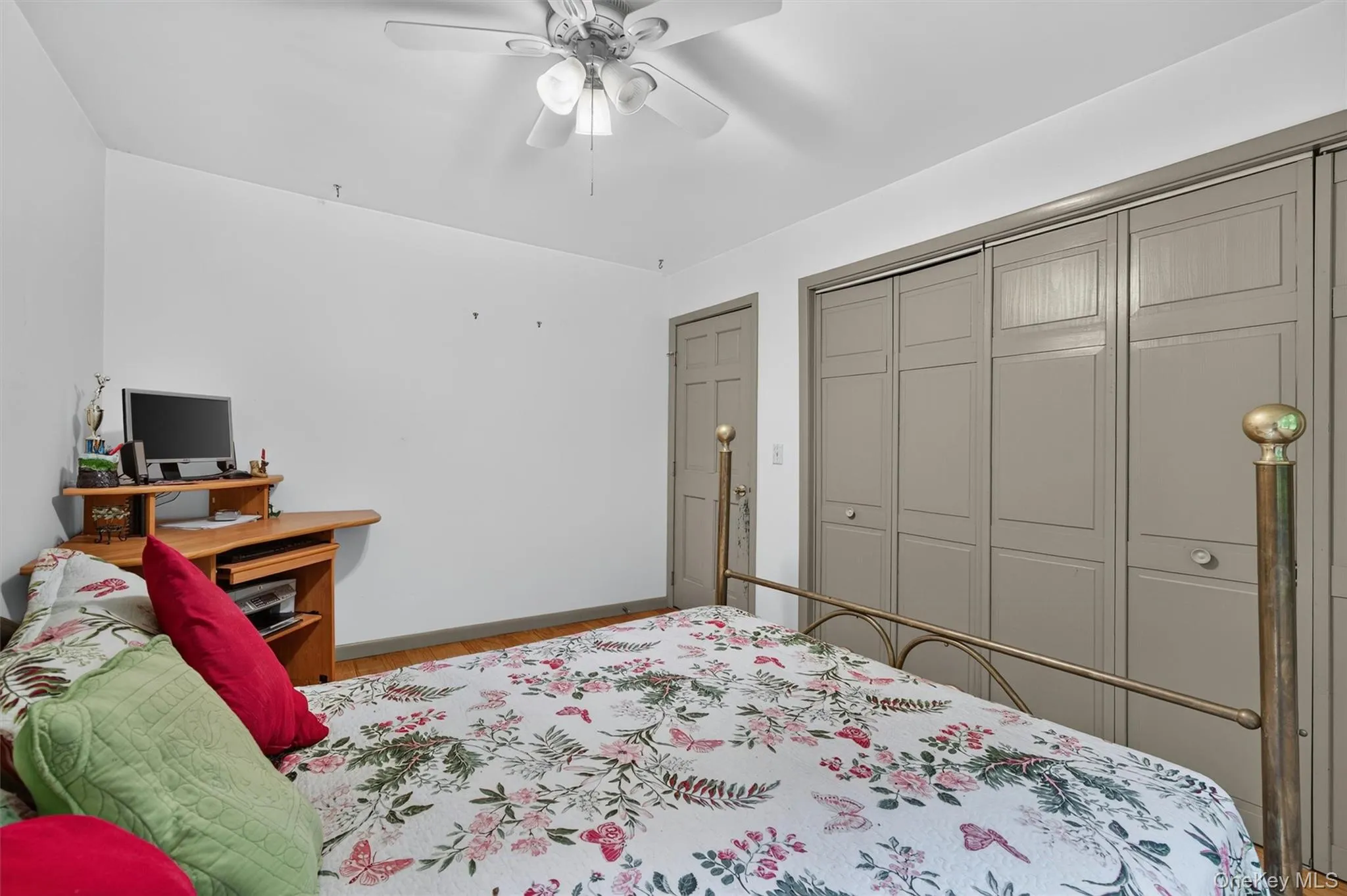 Offering a full wall of closet space. Offering a full wall of closet space.