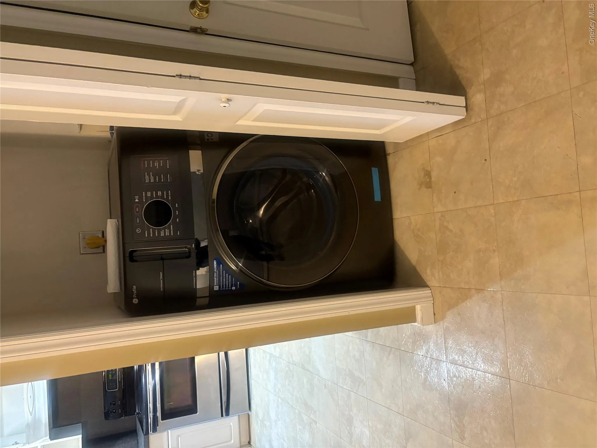 34 MARKWOOD Lane, Huntington, NY, 2 Bedrooms Bedrooms, 5 Rooms Rooms,1 BathroomBathrooms,Residential Lease,For Rent,MARKWOOD,0,1018725 34 MARKWOOD Lane, Huntington, NY, 2 Bedrooms Bedrooms, 5 Rooms Rooms,1 BathroomBathrooms,Residential Lease,For Rent,MARKWOOD,0,1018725