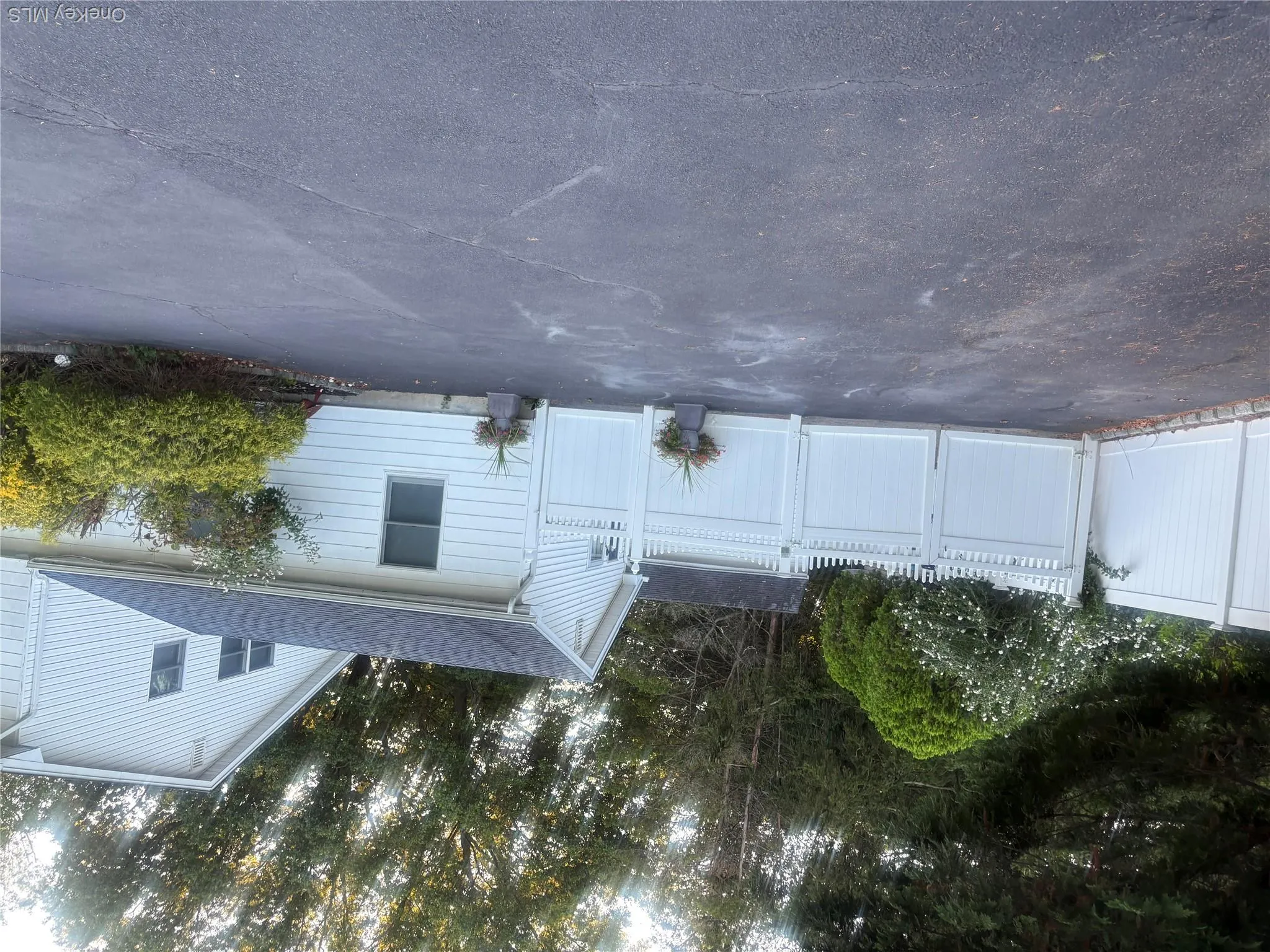 34 MARKWOOD Lane, Huntington, NY, 2 Bedrooms Bedrooms, 5 Rooms Rooms,1 BathroomBathrooms,Residential Lease,For Rent,MARKWOOD,0,1018725 34 MARKWOOD Lane, Huntington, NY, 2 Bedrooms Bedrooms, 5 Rooms Rooms,1 BathroomBathrooms,Residential Lease,For Rent,MARKWOOD,0,1018725