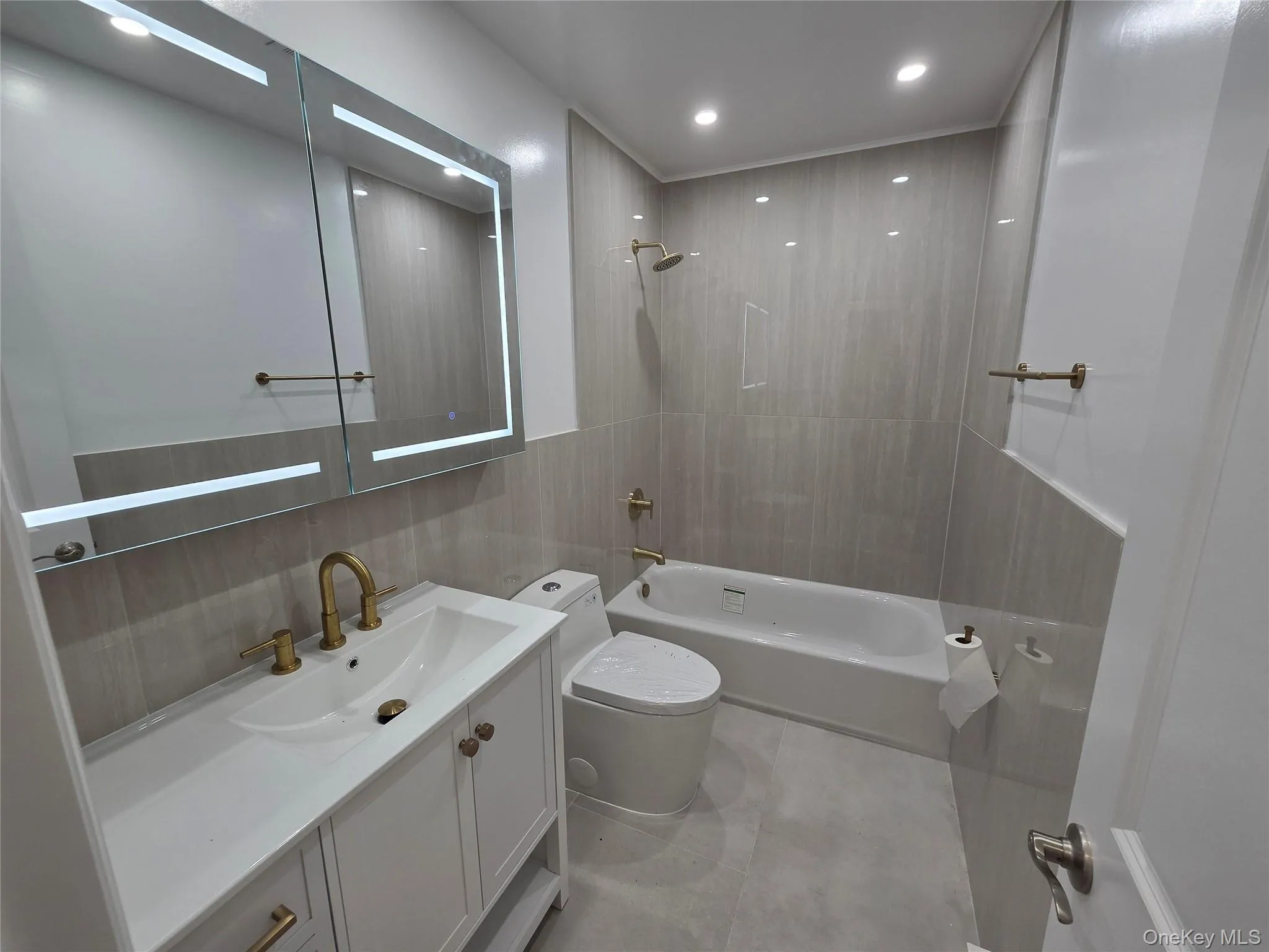 19 Manchester Road, Thompson, NY, 4 Bedrooms Bedrooms, 9 Rooms Rooms,3 BathroomsBathrooms,Residential,For Rent,Manchester,0,1018726 19 Manchester Road, Thompson, NY, 4 Bedrooms Bedrooms, 9 Rooms Rooms,3 BathroomsBathrooms,Residential,For Rent,Manchester,0,1018726