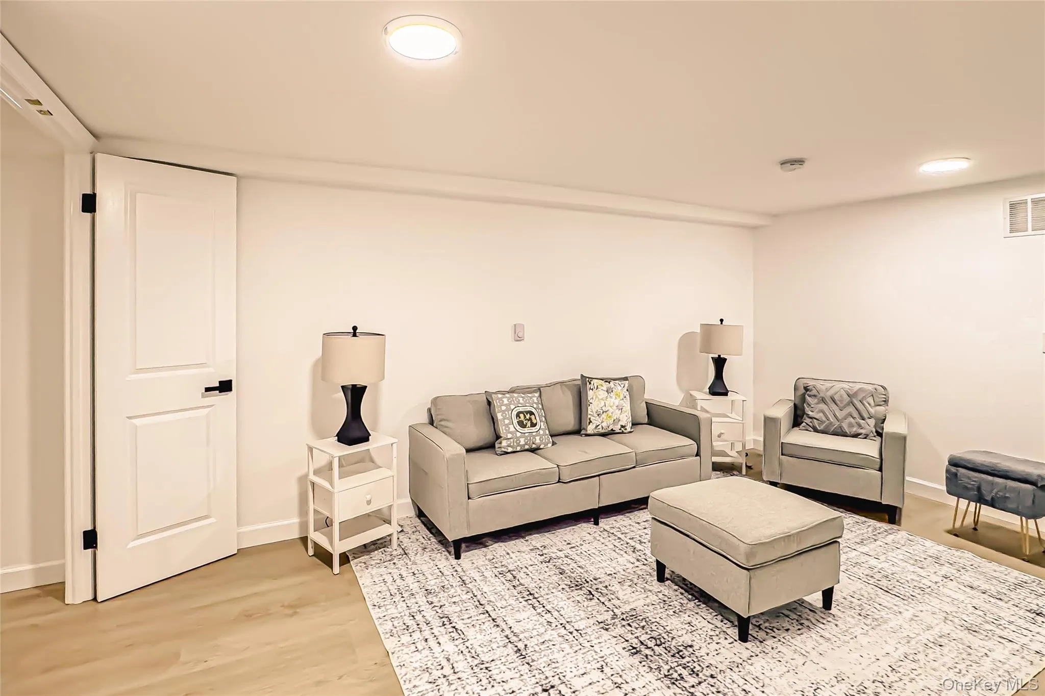 9 Watkins Place, New Rochelle, NY, 4 Bedrooms Bedrooms, 13 Rooms Rooms,3 BathroomsBathrooms,Residential,For Rent,Watkins,0,1018732 9 Watkins Place, New Rochelle, NY, 4 Bedrooms Bedrooms, 13 Rooms Rooms,3 BathroomsBathrooms,Residential,For Rent,Watkins,0,1018732