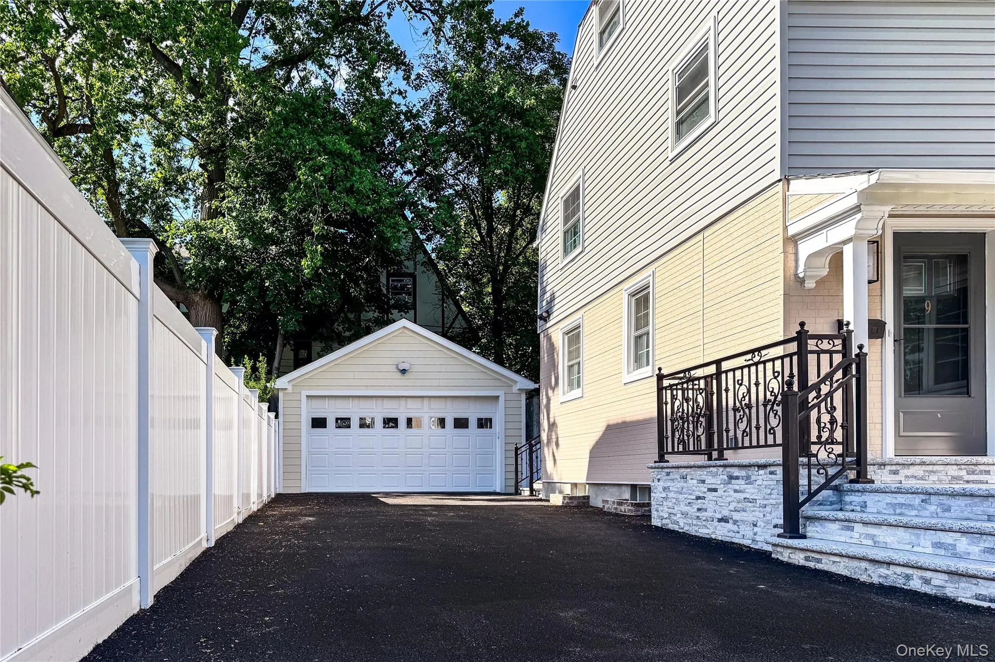 9 Watkins Place, New Rochelle, NY, 4 Bedrooms Bedrooms, 13 Rooms Rooms,3 BathroomsBathrooms,Residential,For Rent,Watkins,0,1018732 9 Watkins Place, New Rochelle, NY, 4 Bedrooms Bedrooms, 13 Rooms Rooms,3 BathroomsBathrooms,Residential,For Rent,Watkins,0,1018732