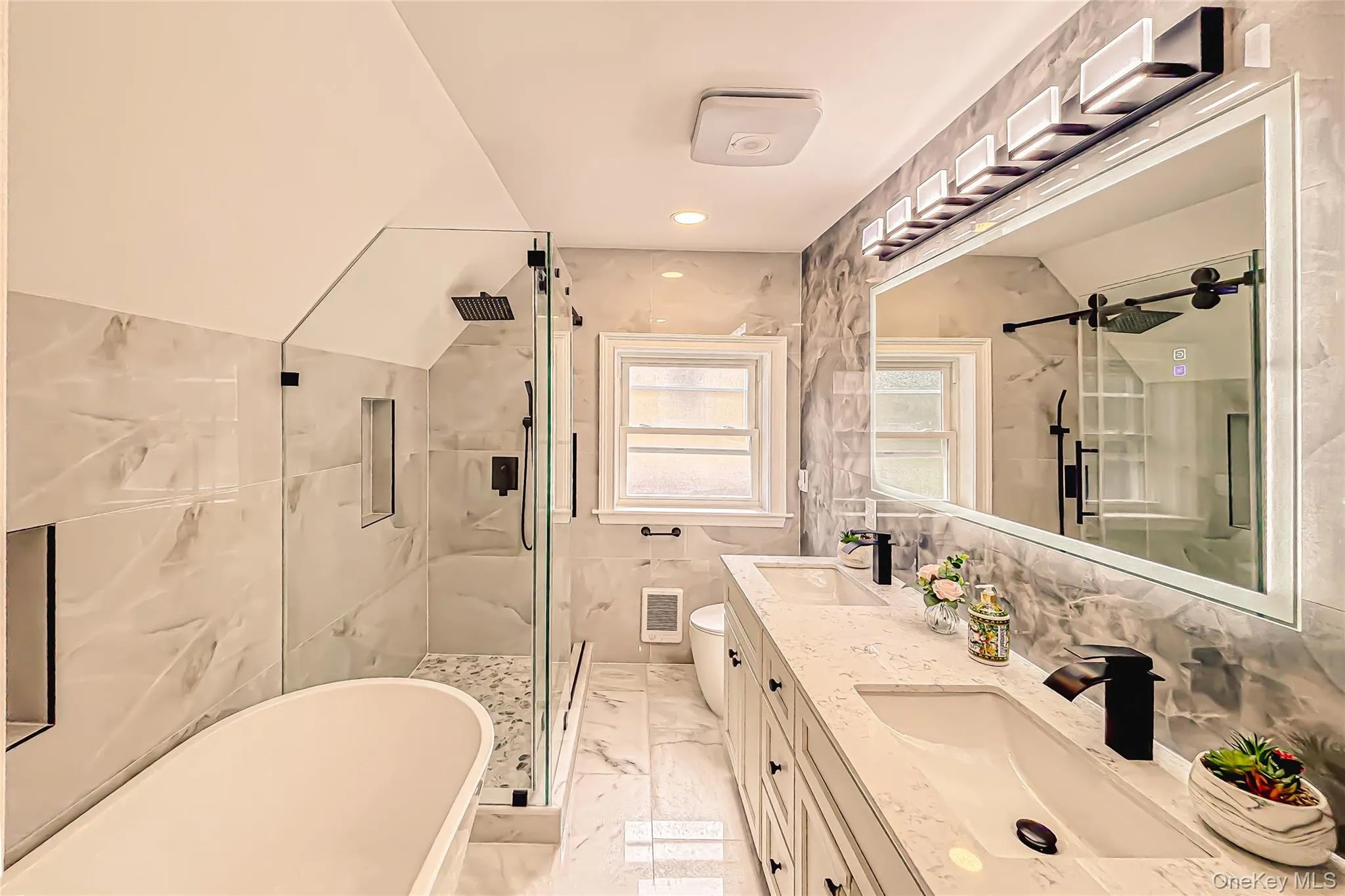 9 Watkins Place, New Rochelle, NY, 4 Bedrooms Bedrooms, 13 Rooms Rooms,3 BathroomsBathrooms,Residential,For Rent,Watkins,0,1018732 9 Watkins Place, New Rochelle, NY, 4 Bedrooms Bedrooms, 13 Rooms Rooms,3 BathroomsBathrooms,Residential,For Rent,Watkins,0,1018732