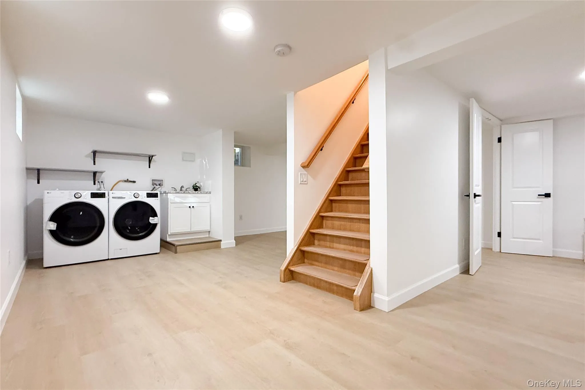 9 Watkins Place, New Rochelle, NY, 4 Bedrooms Bedrooms, 13 Rooms Rooms,3 BathroomsBathrooms,Residential,For Rent,Watkins,0,1018732 9 Watkins Place, New Rochelle, NY, 4 Bedrooms Bedrooms, 13 Rooms Rooms,3 BathroomsBathrooms,Residential,For Rent,Watkins,0,1018732