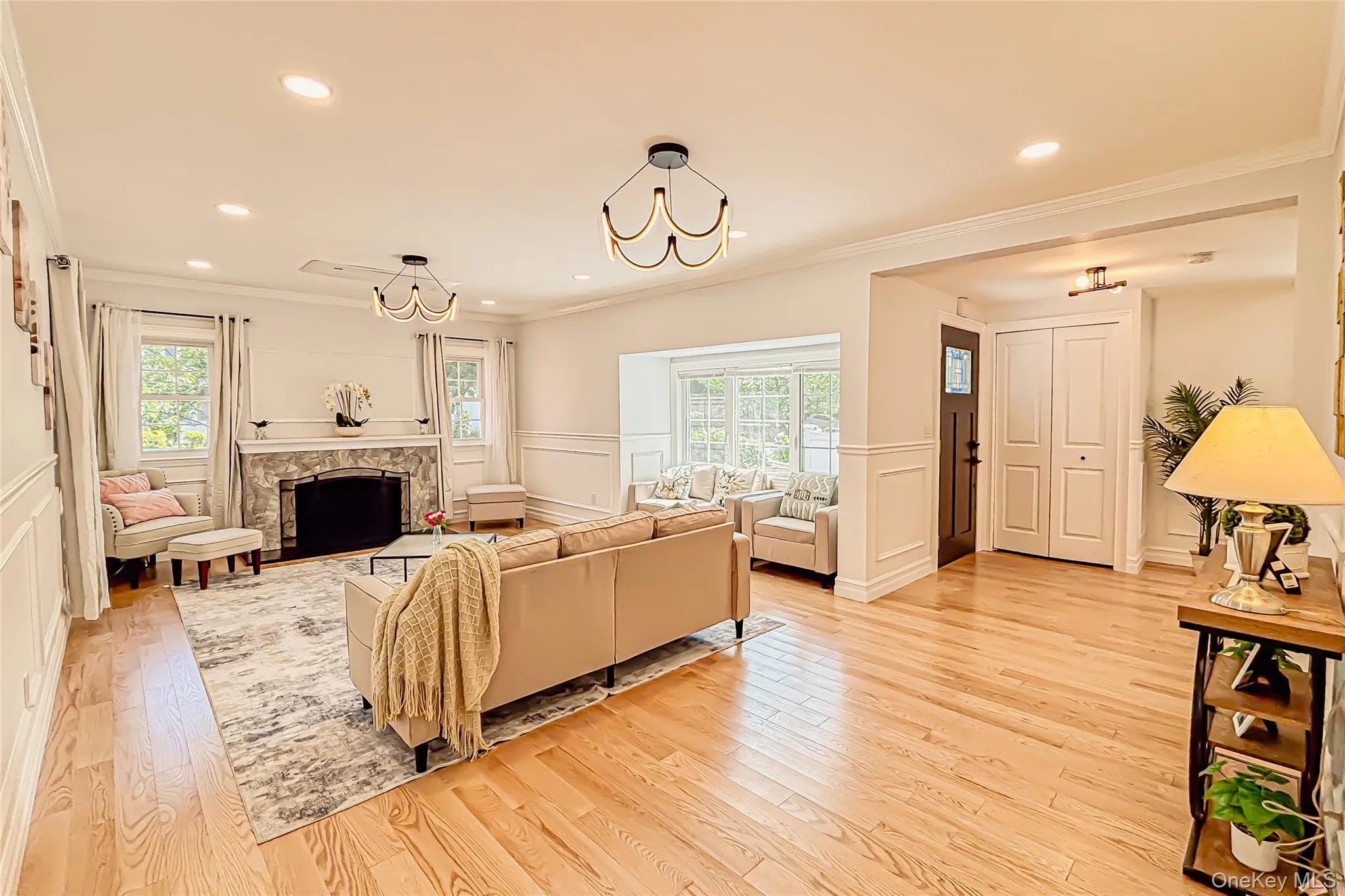 9 Watkins Place, New Rochelle, NY, 4 Bedrooms Bedrooms, 13 Rooms Rooms,3 BathroomsBathrooms,Residential,For Rent,Watkins,0,1018732 9 Watkins Place, New Rochelle, NY, 4 Bedrooms Bedrooms, 13 Rooms Rooms,3 BathroomsBathrooms,Residential,For Rent,Watkins,0,1018732