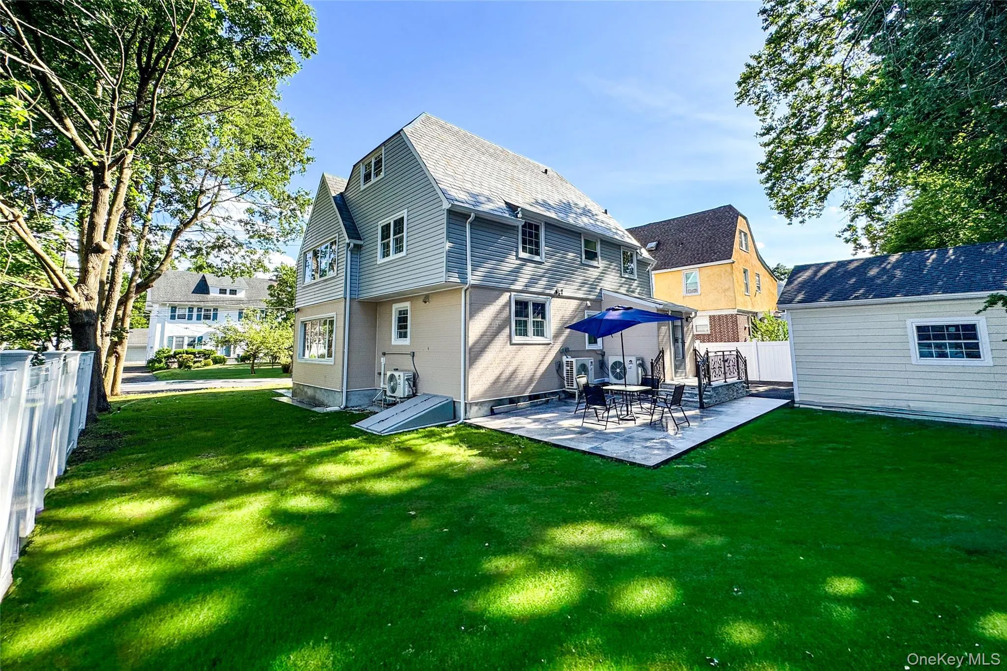 9 Watkins Place, New Rochelle, NY, 4 Bedrooms Bedrooms, 13 Rooms Rooms,3 BathroomsBathrooms,Residential,For Rent,Watkins,0,1018732 9 Watkins Place, New Rochelle, NY, 4 Bedrooms Bedrooms, 13 Rooms Rooms,3 BathroomsBathrooms,Residential,For Rent,Watkins,0,1018732