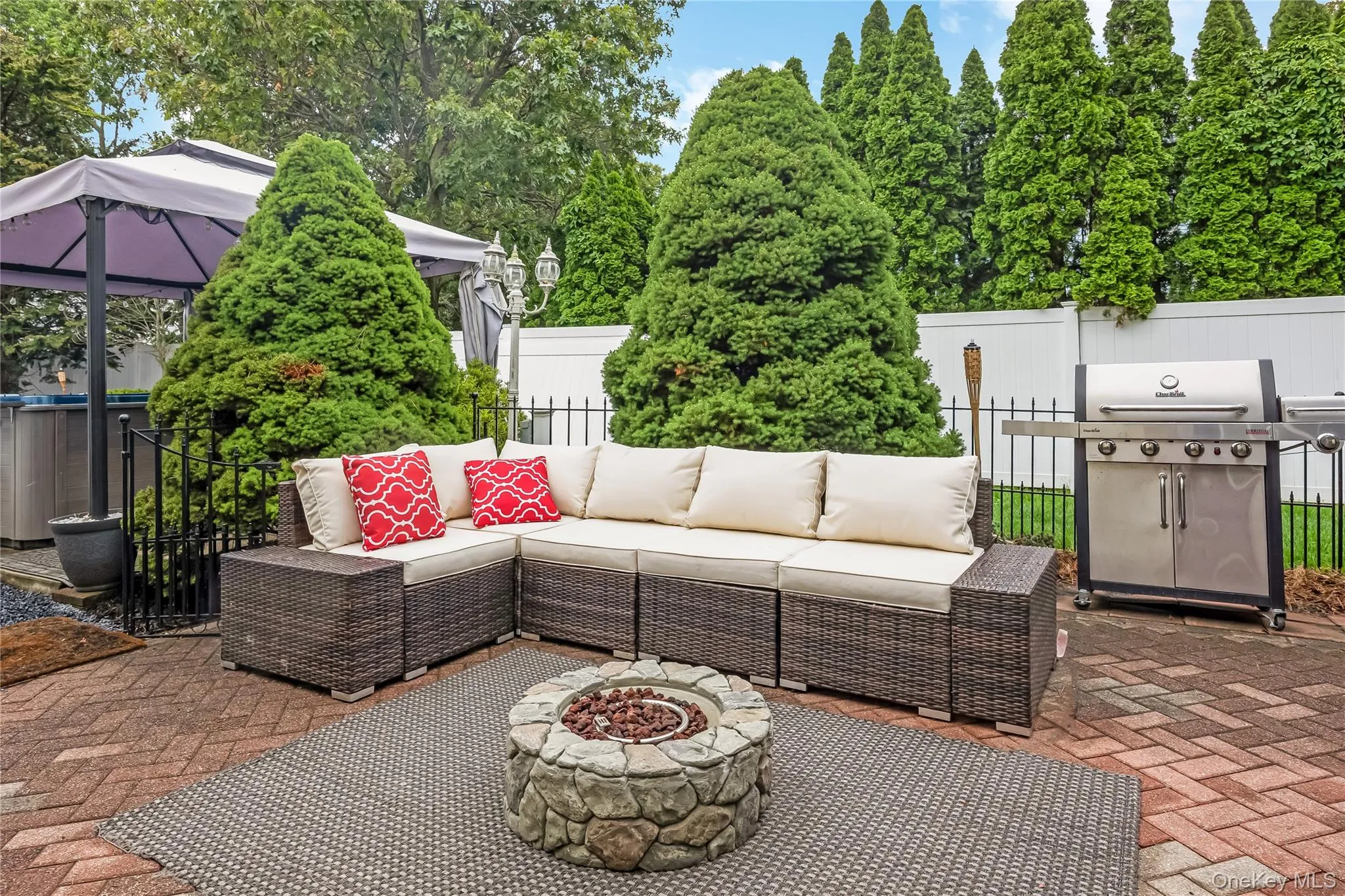 10 John Street, Brookhaven, NY, 4 Bedrooms Bedrooms, 10 Rooms Rooms,2 BathroomsBathrooms,Residential,For Rent,John,0,KEY1018734 10 John Street, Brookhaven, NY, 4 Bedrooms Bedrooms, 10 Rooms Rooms,2 BathroomsBathrooms,Residential,For Rent,John,0,KEY1018734