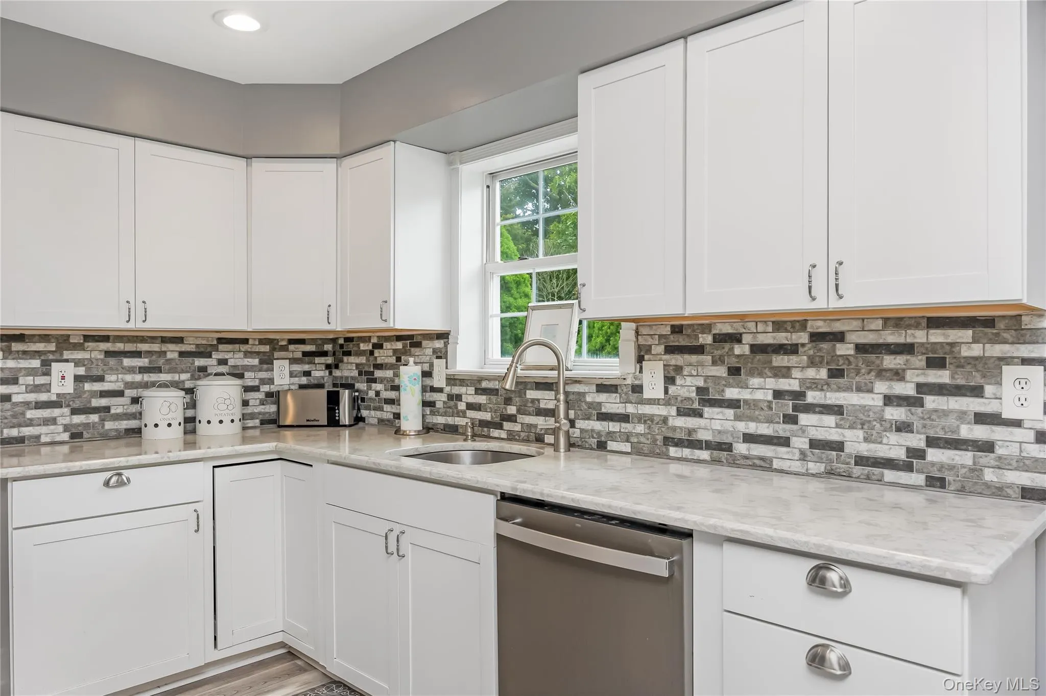 10 John Street, Brookhaven, NY, 4 Bedrooms Bedrooms, 10 Rooms Rooms,2 BathroomsBathrooms,Residential,For Rent,John,0,KEY1018734 10 John Street, Brookhaven, NY, 4 Bedrooms Bedrooms, 10 Rooms Rooms,2 BathroomsBathrooms,Residential,For Rent,John,0,KEY1018734