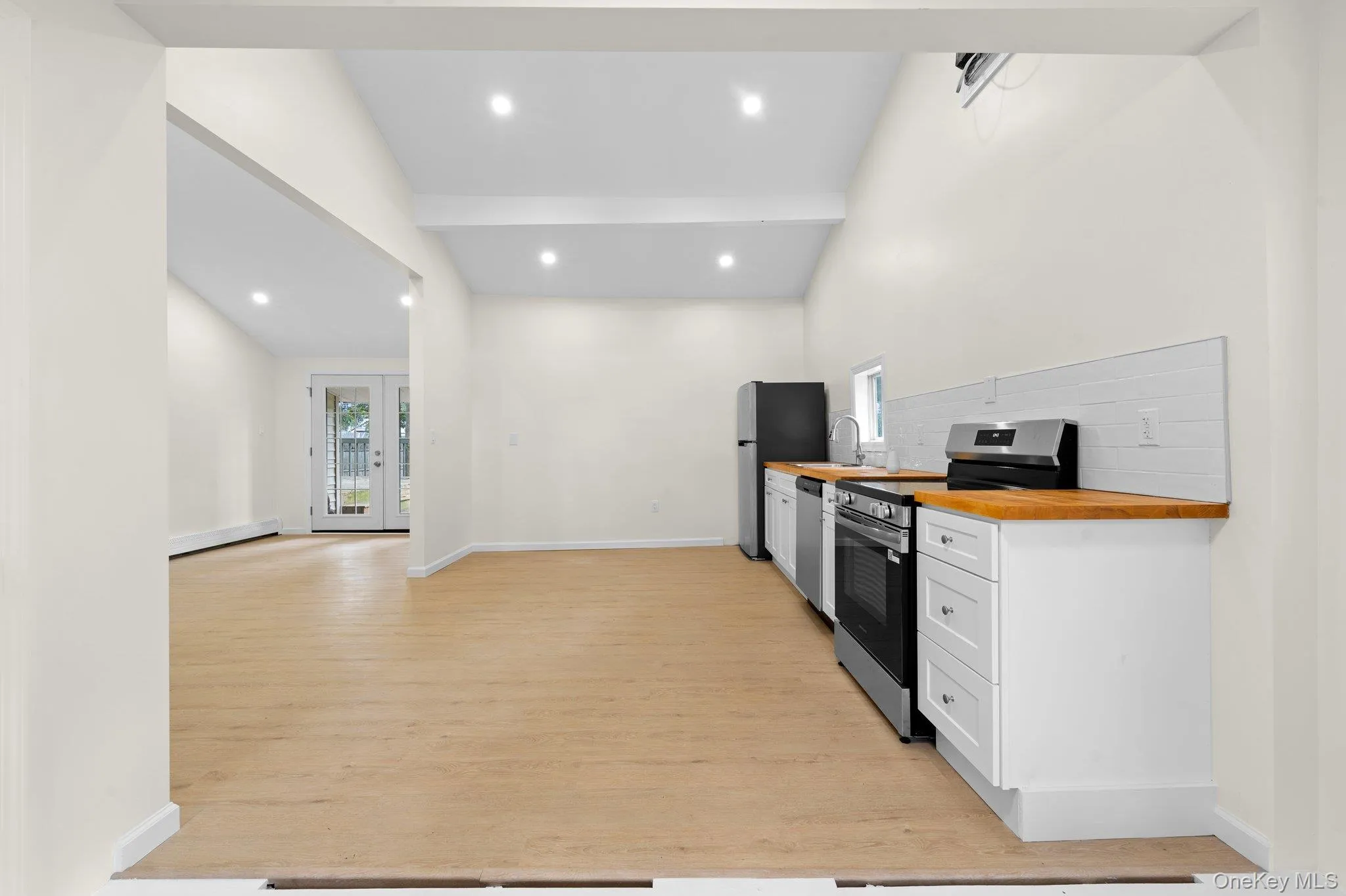 241 Pawnee Avenue, Brookhaven, NY, 2 Bedrooms Bedrooms, 6 Rooms Rooms,1 BathroomBathrooms,Residential Lease,For Rent,Pawnee,0,KEY1018736 241 Pawnee Avenue, Brookhaven, NY, 2 Bedrooms Bedrooms, 6 Rooms Rooms,1 BathroomBathrooms,Residential Lease,For Rent,Pawnee,0,KEY1018736