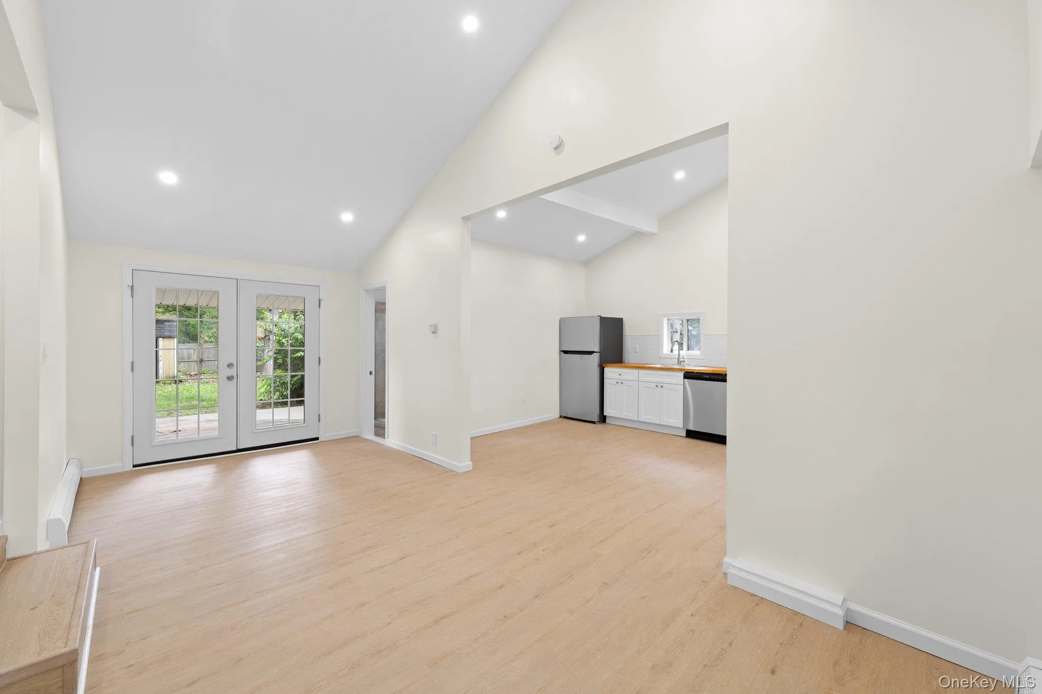 241 Pawnee Avenue, Brookhaven, NY, 2 Bedrooms Bedrooms, 6 Rooms Rooms,1 BathroomBathrooms,Residential Lease,For Rent,Pawnee,0,KEY1018736 241 Pawnee Avenue, Brookhaven, NY, 2 Bedrooms Bedrooms, 6 Rooms Rooms,1 BathroomBathrooms,Residential Lease,For Rent,Pawnee,0,KEY1018736