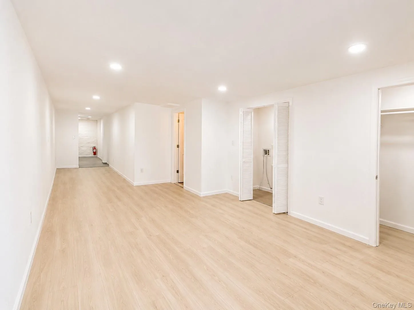 6946 64th Street, New York, NY, 1 Bedroom Bedrooms, 3 Rooms Rooms,1 BathroomBathrooms,Residential Lease,For Rent,64th,0,KEY1018738 6946 64th Street, New York, NY, 1 Bedroom Bedrooms, 3 Rooms Rooms,1 BathroomBathrooms,Residential Lease,For Rent,64th,0,KEY1018738