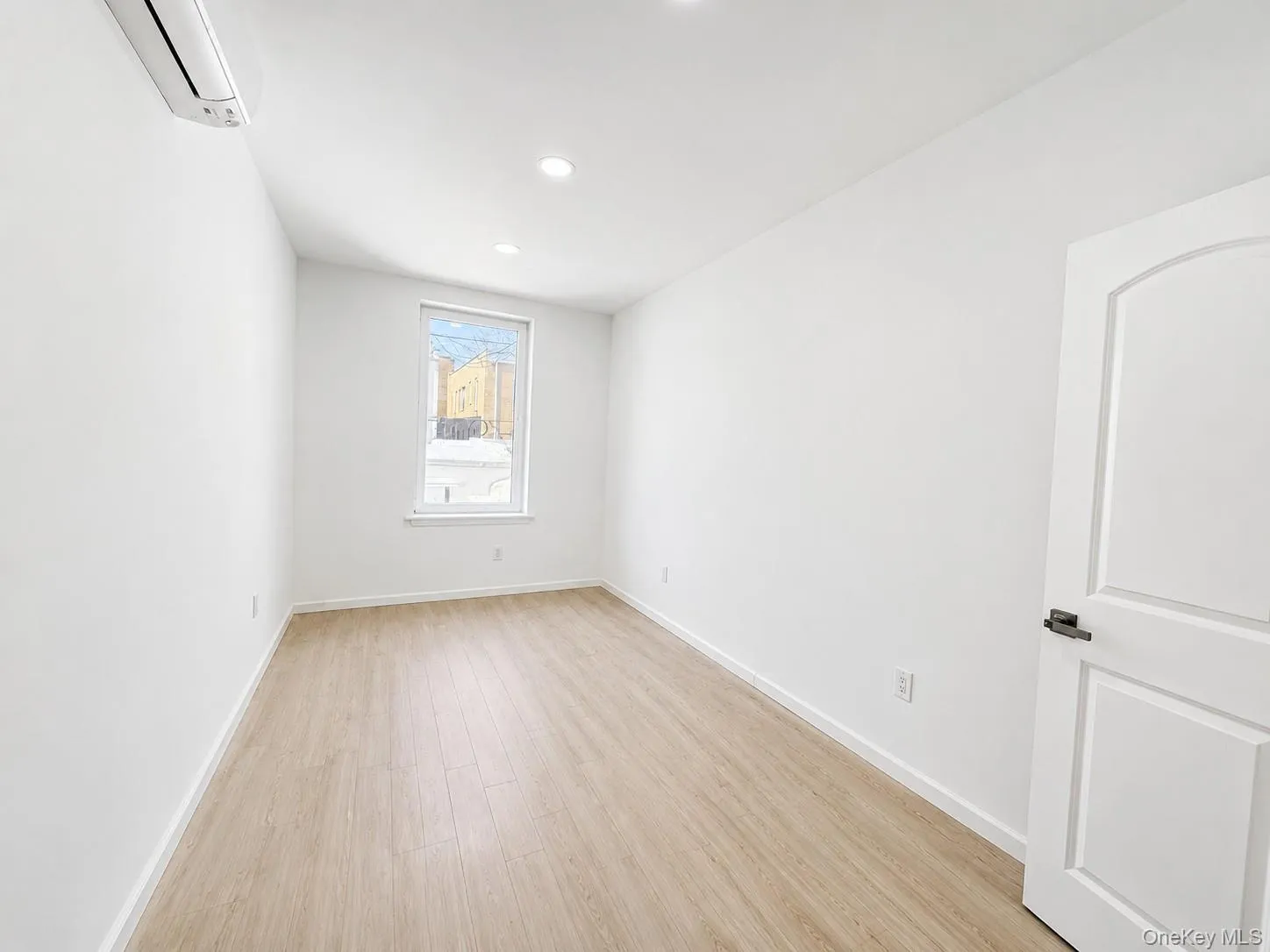 6946 64th Street, New York, NY, 1 Bedroom Bedrooms, 3 Rooms Rooms,1 BathroomBathrooms,Residential Lease,For Rent,64th,0,KEY1018738 6946 64th Street, New York, NY, 1 Bedroom Bedrooms, 3 Rooms Rooms,1 BathroomBathrooms,Residential Lease,For Rent,64th,0,KEY1018738