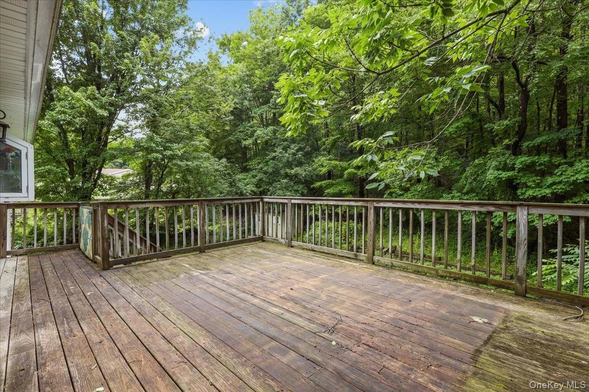 Deck Deck