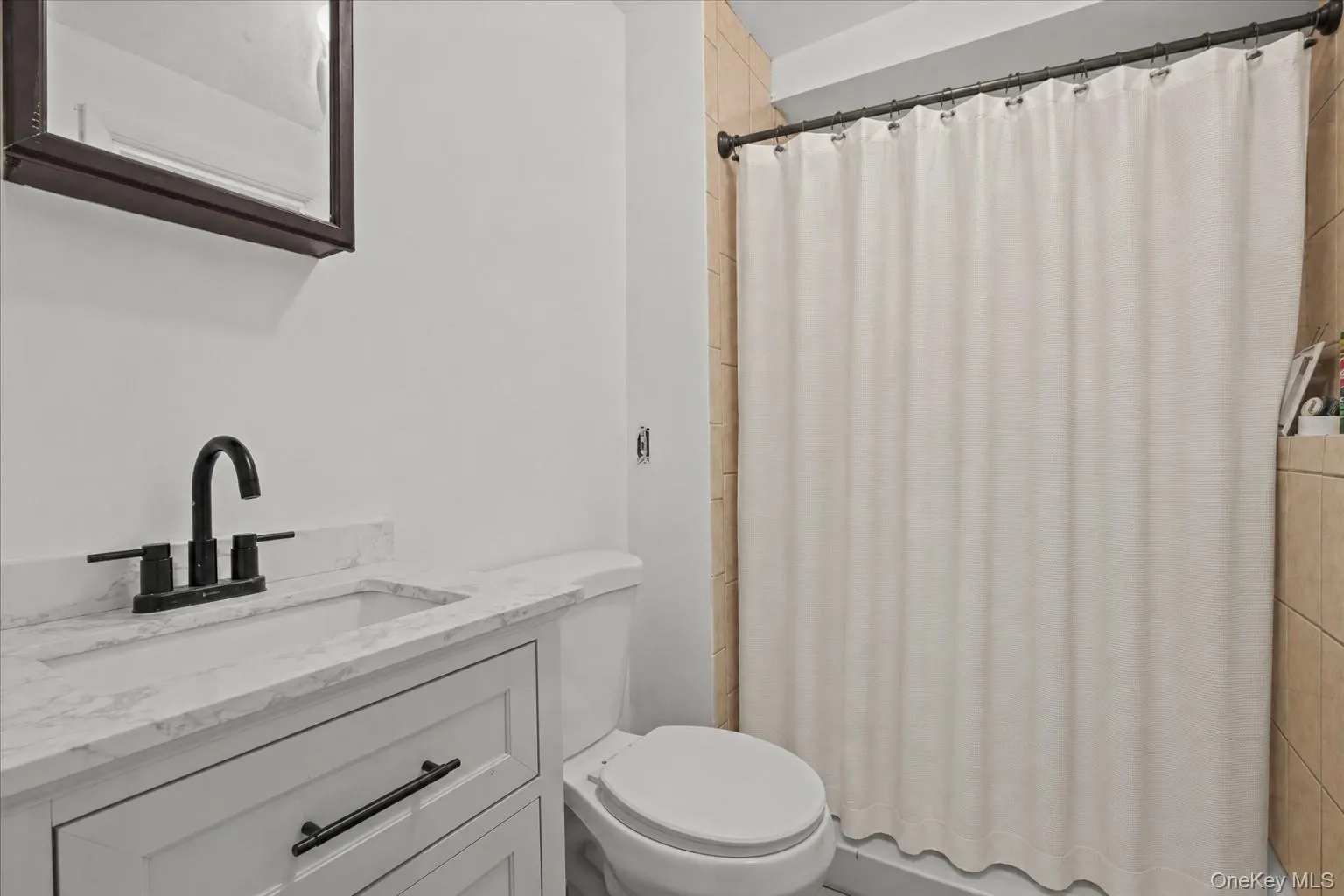 Full Bath / lower level Full Bath / lower level