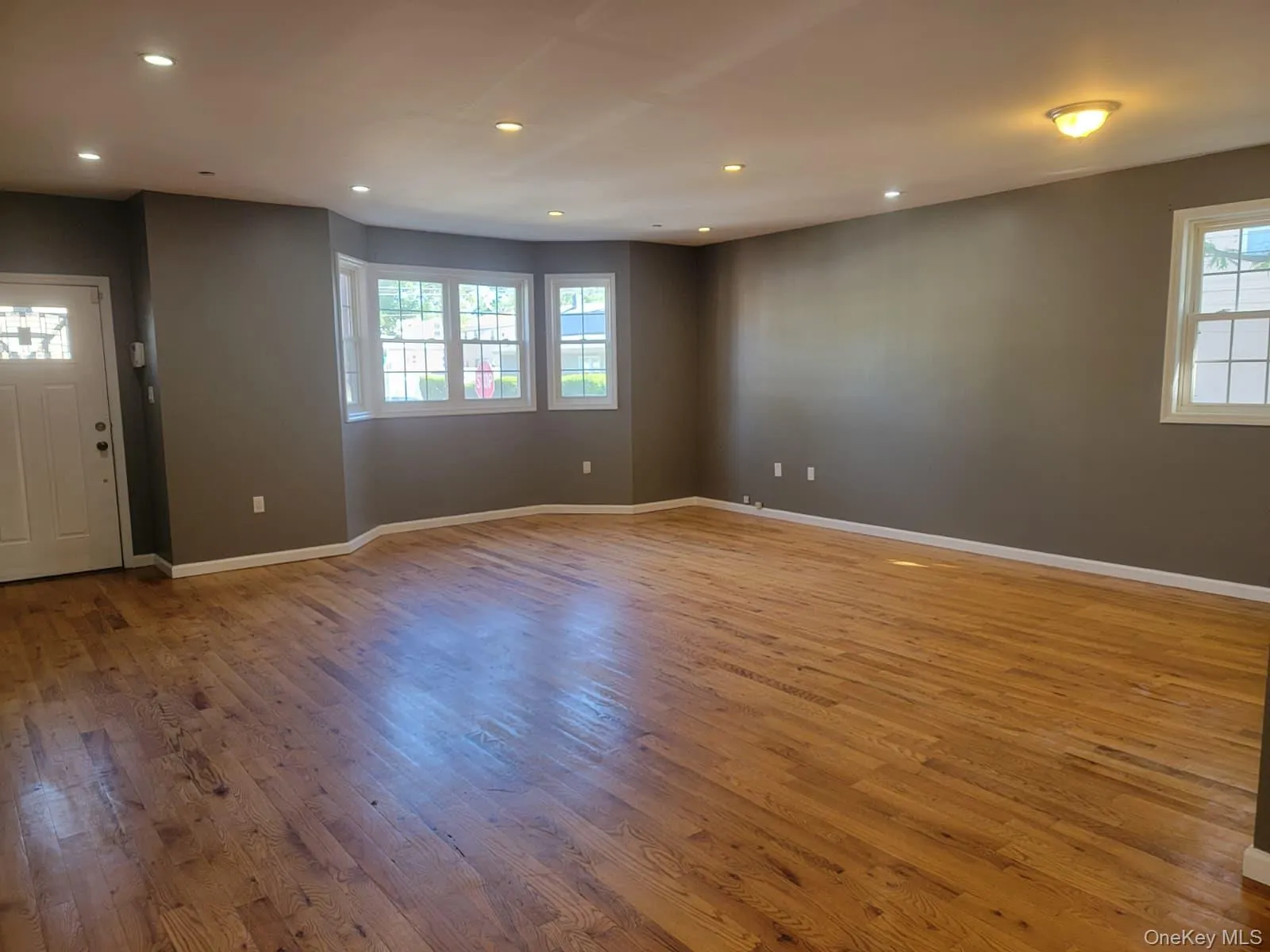 14612 181st Street, New York, NY, 3 Bedrooms Bedrooms, 6 Rooms Rooms,2 BathroomsBathrooms,Residential Lease,For Rent,181st,0,KEY1018745 14612 181st Street, New York, NY, 3 Bedrooms Bedrooms, 6 Rooms Rooms,2 BathroomsBathrooms,Residential Lease,For Rent,181st,0,KEY1018745
