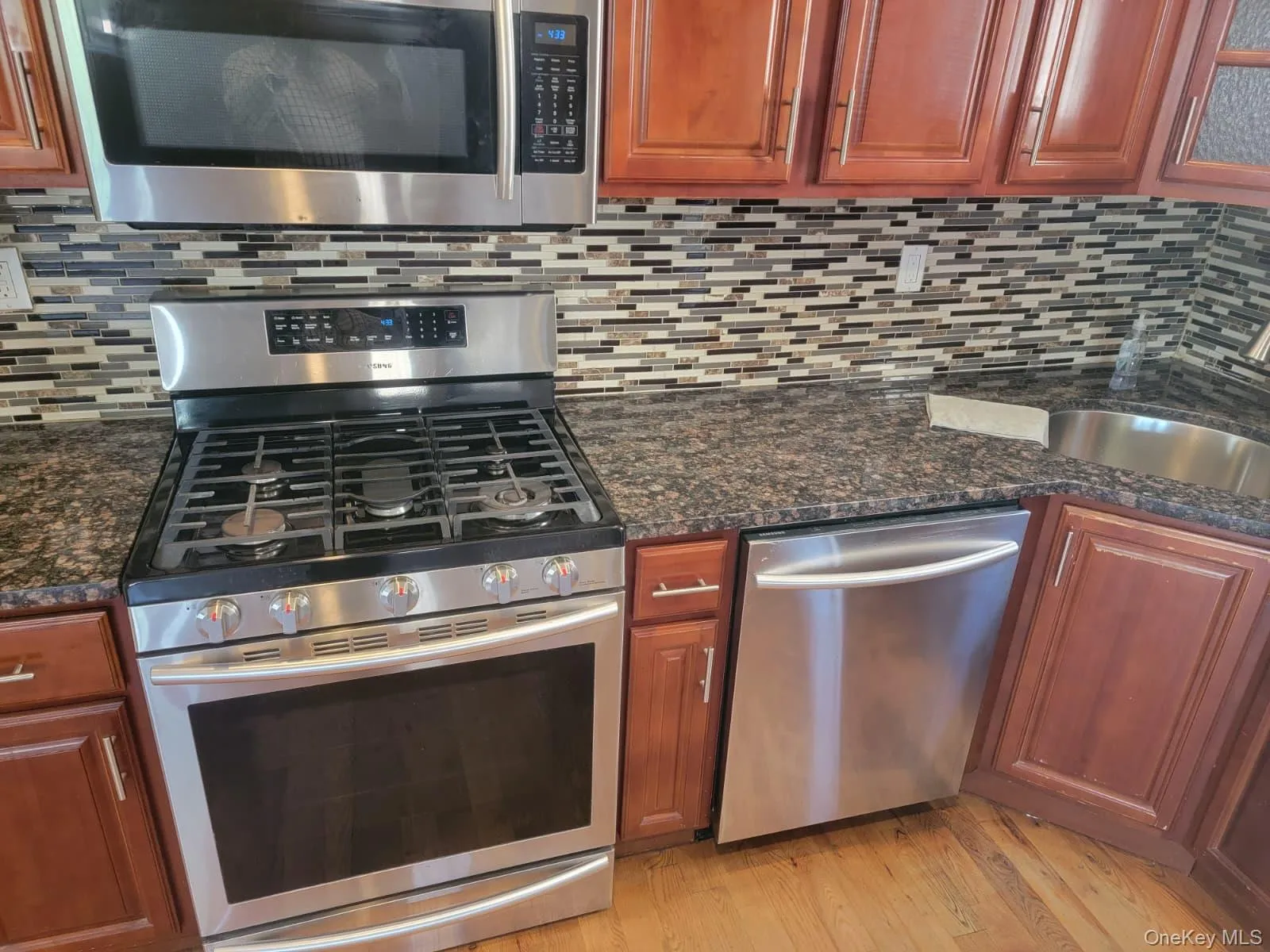 14612 181st Street, New York, NY, 3 Bedrooms Bedrooms, 6 Rooms Rooms,2 BathroomsBathrooms,Residential Lease,For Rent,181st,0,KEY1018745 14612 181st Street, New York, NY, 3 Bedrooms Bedrooms, 6 Rooms Rooms,2 BathroomsBathrooms,Residential Lease,For Rent,181st,0,KEY1018745