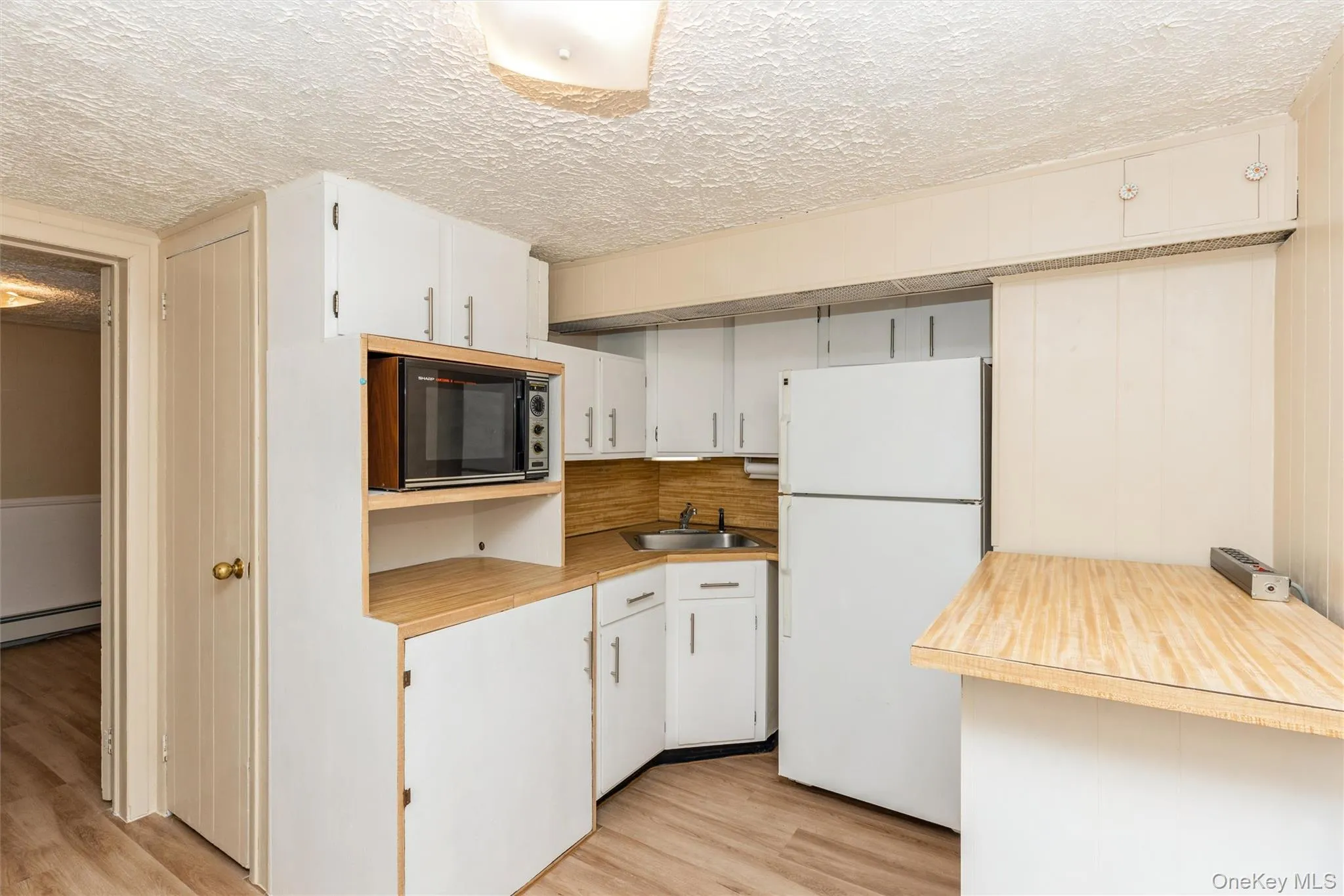 4318 195th Street, New York, NY, 3 Bedrooms Bedrooms, 8 Rooms Rooms,2 BathroomsBathrooms,Residential,For Rent,195th,0,1018749 4318 195th Street, New York, NY, 3 Bedrooms Bedrooms, 8 Rooms Rooms,2 BathroomsBathrooms,Residential,For Rent,195th,0,1018749