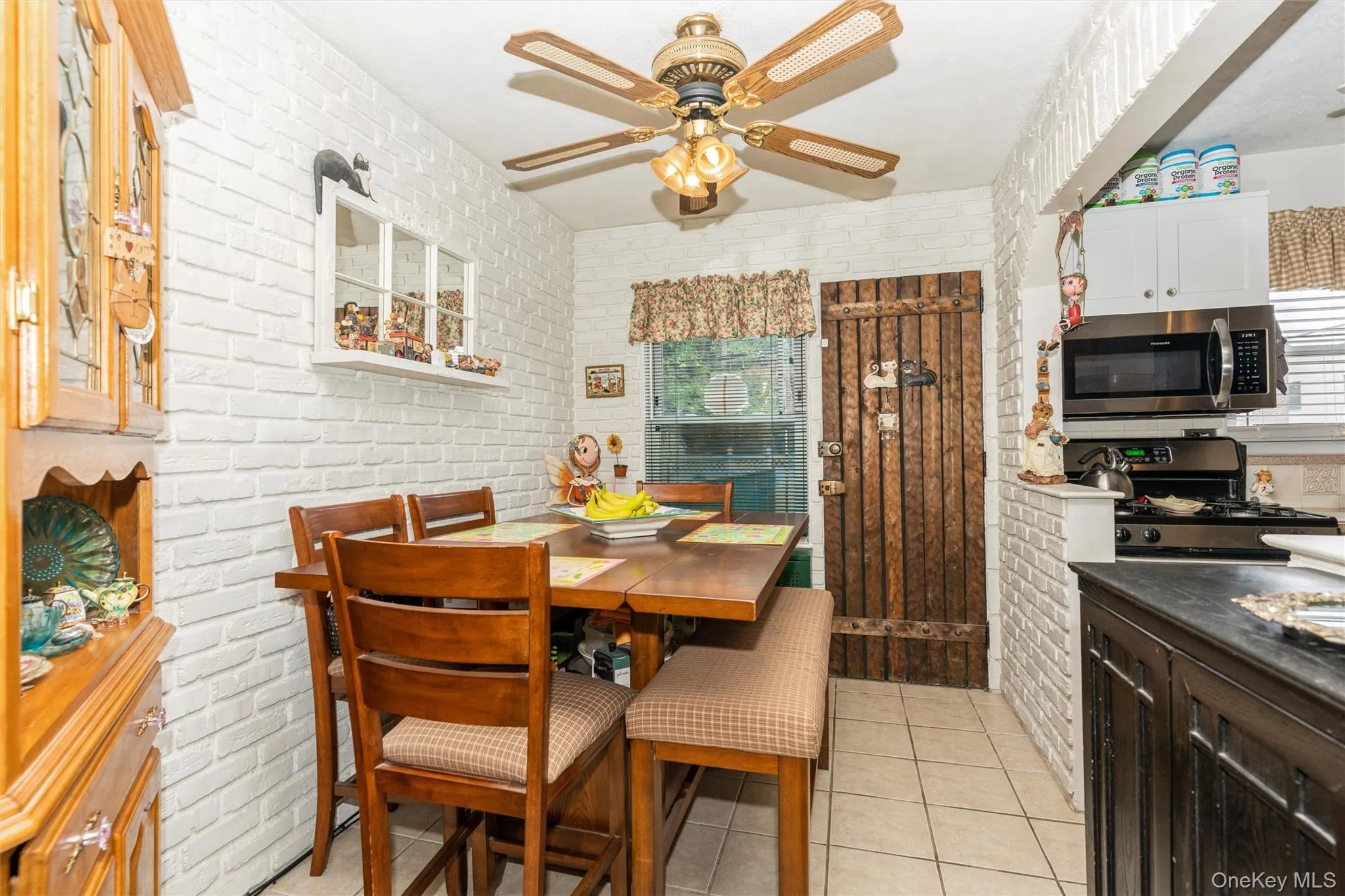 4318 195th Street, New York, NY, 3 Bedrooms Bedrooms, 8 Rooms Rooms,2 BathroomsBathrooms,Residential,For Rent,195th,0,1018749 4318 195th Street, New York, NY, 3 Bedrooms Bedrooms, 8 Rooms Rooms,2 BathroomsBathrooms,Residential,For Rent,195th,0,1018749
