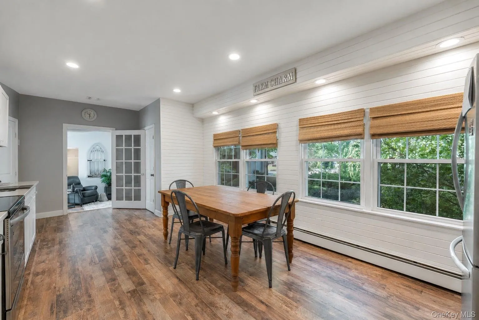 55 Riverview Court, Islip, NY, 4 Bedrooms Bedrooms, 10 Rooms Rooms,4 BathroomsBathrooms,Residential,For Rent,Riverview,0,KEY1018752 55 Riverview Court, Islip, NY, 4 Bedrooms Bedrooms, 10 Rooms Rooms,4 BathroomsBathrooms,Residential,For Rent,Riverview,0,KEY1018752