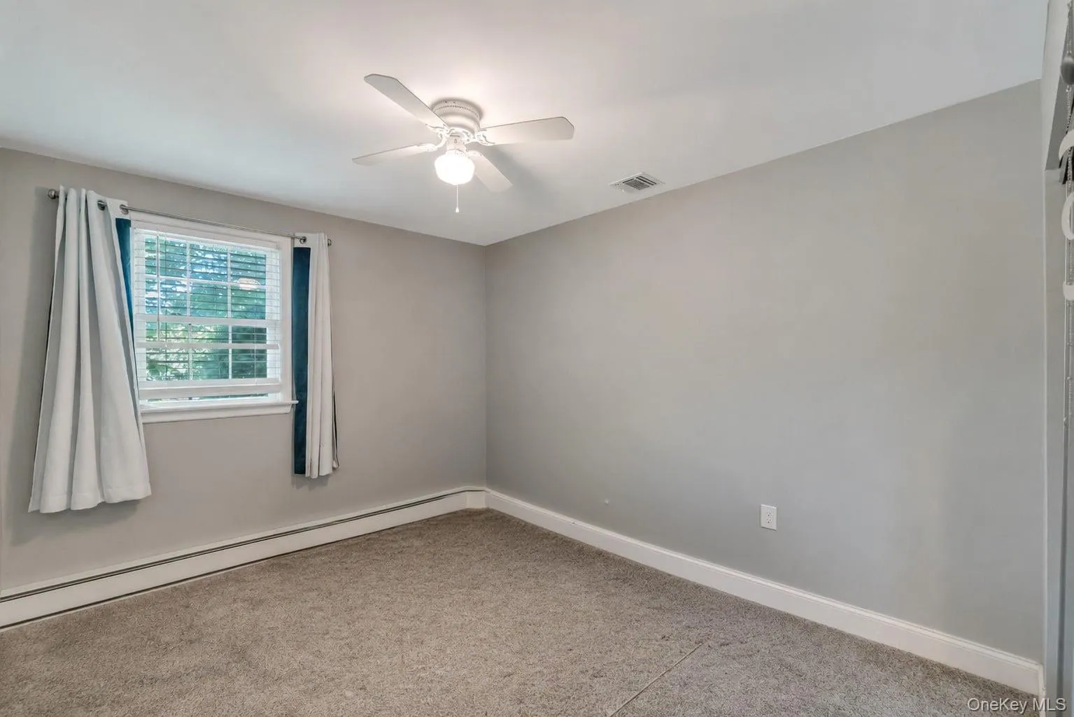 55 Riverview Court, Islip, NY, 4 Bedrooms Bedrooms, 10 Rooms Rooms,4 BathroomsBathrooms,Residential,For Rent,Riverview,0,KEY1018752 55 Riverview Court, Islip, NY, 4 Bedrooms Bedrooms, 10 Rooms Rooms,4 BathroomsBathrooms,Residential,For Rent,Riverview,0,KEY1018752
