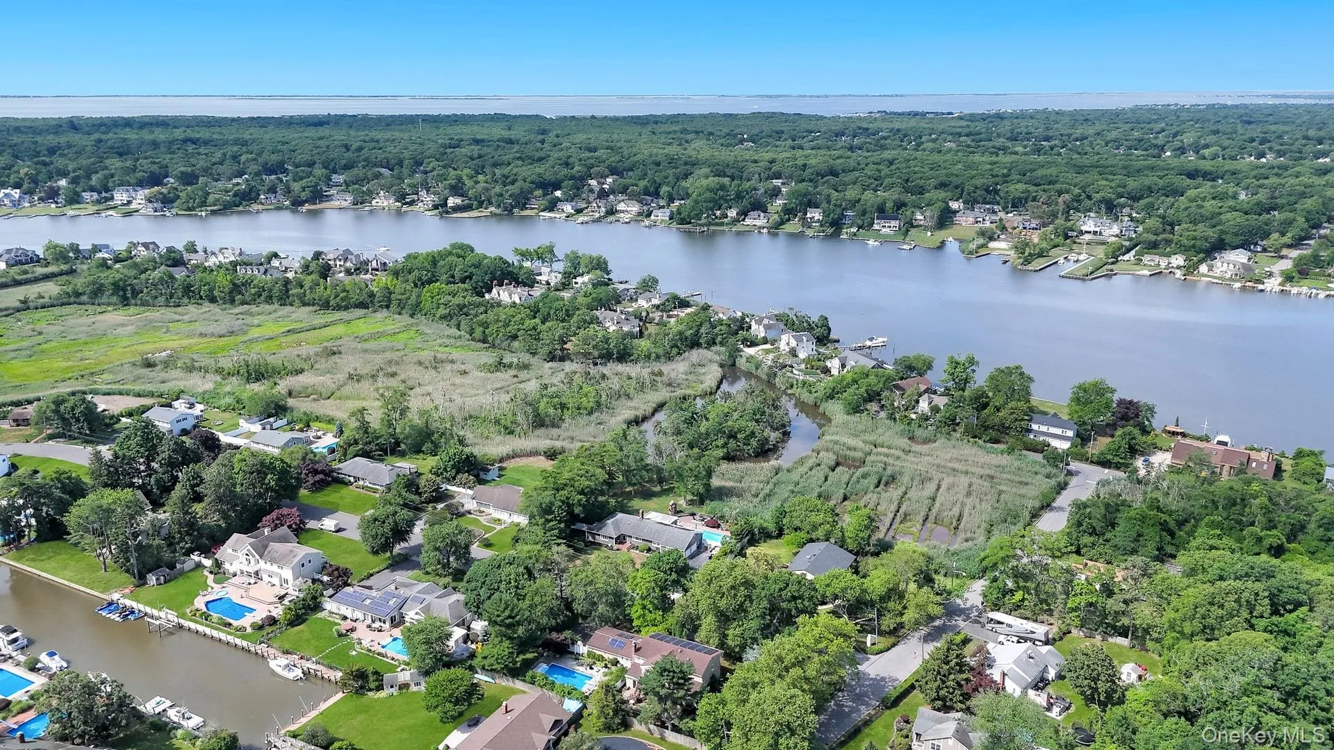 55 Riverview Court, Islip, NY, 4 Bedrooms Bedrooms, 10 Rooms Rooms,4 BathroomsBathrooms,Residential,For Rent,Riverview,0,KEY1018752 55 Riverview Court, Islip, NY, 4 Bedrooms Bedrooms, 10 Rooms Rooms,4 BathroomsBathrooms,Residential,For Rent,Riverview,0,KEY1018752