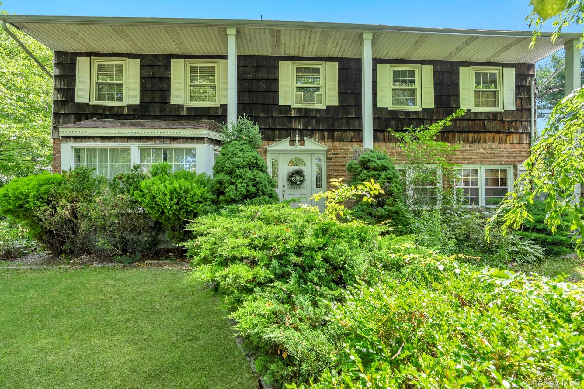 55 Riverview Court, Islip, NY, 4 Bedrooms Bedrooms, 10 Rooms Rooms,4 BathroomsBathrooms,Residential,For Rent,Riverview,0,KEY1018752 55 Riverview Court, Islip, NY, 4 Bedrooms Bedrooms, 10 Rooms Rooms,4 BathroomsBathrooms,Residential,For Rent,Riverview,0,KEY1018752