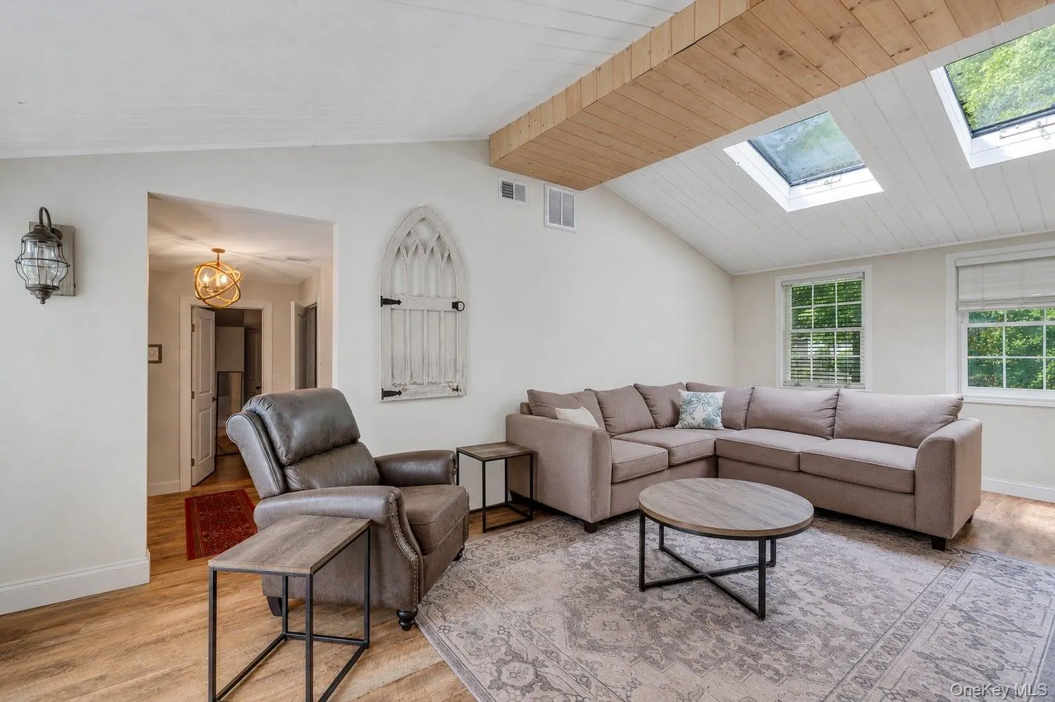 55 Riverview Court, Islip, NY, 4 Bedrooms Bedrooms, 10 Rooms Rooms,4 BathroomsBathrooms,Residential,For Rent,Riverview,0,KEY1018752 55 Riverview Court, Islip, NY, 4 Bedrooms Bedrooms, 10 Rooms Rooms,4 BathroomsBathrooms,Residential,For Rent,Riverview,0,KEY1018752