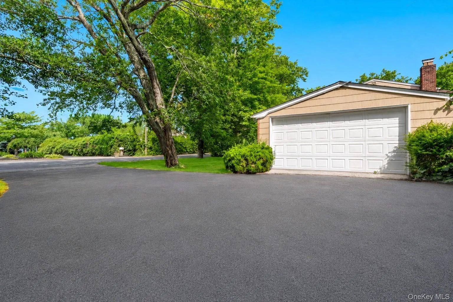 55 Riverview Court, Islip, NY, 4 Bedrooms Bedrooms, 10 Rooms Rooms,4 BathroomsBathrooms,Residential,For Rent,Riverview,0,KEY1018752 55 Riverview Court, Islip, NY, 4 Bedrooms Bedrooms, 10 Rooms Rooms,4 BathroomsBathrooms,Residential,For Rent,Riverview,0,KEY1018752