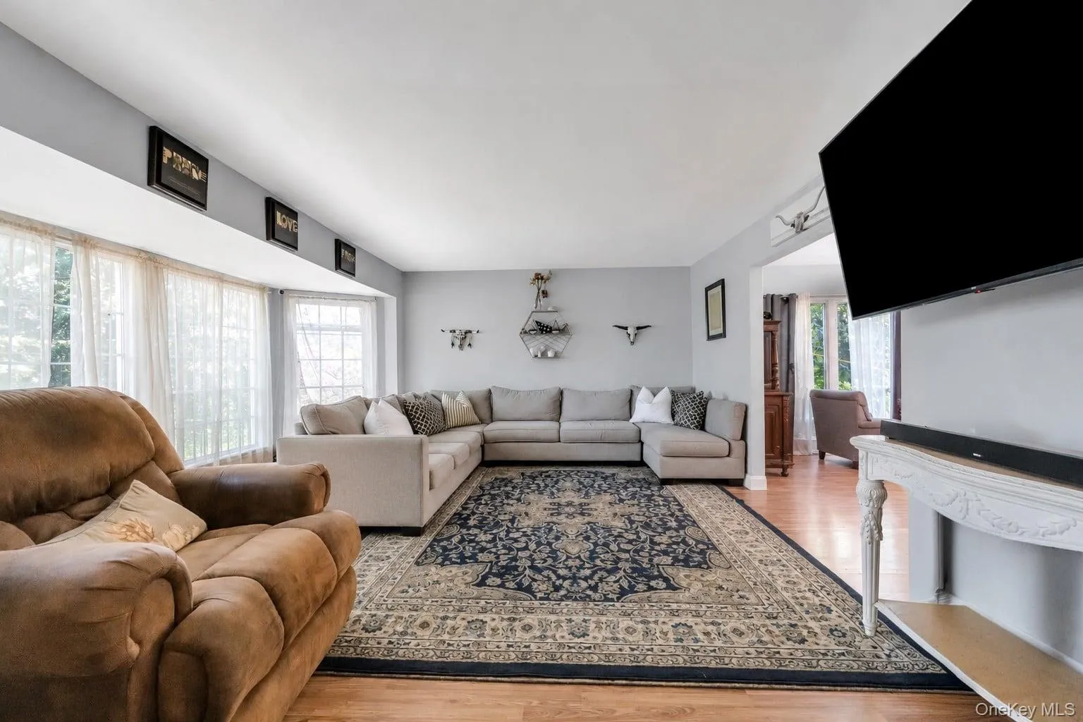 55 Riverview Court, Islip, NY, 4 Bedrooms Bedrooms, 10 Rooms Rooms,4 BathroomsBathrooms,Residential,For Rent,Riverview,0,KEY1018752 55 Riverview Court, Islip, NY, 4 Bedrooms Bedrooms, 10 Rooms Rooms,4 BathroomsBathrooms,Residential,For Rent,Riverview,0,KEY1018752