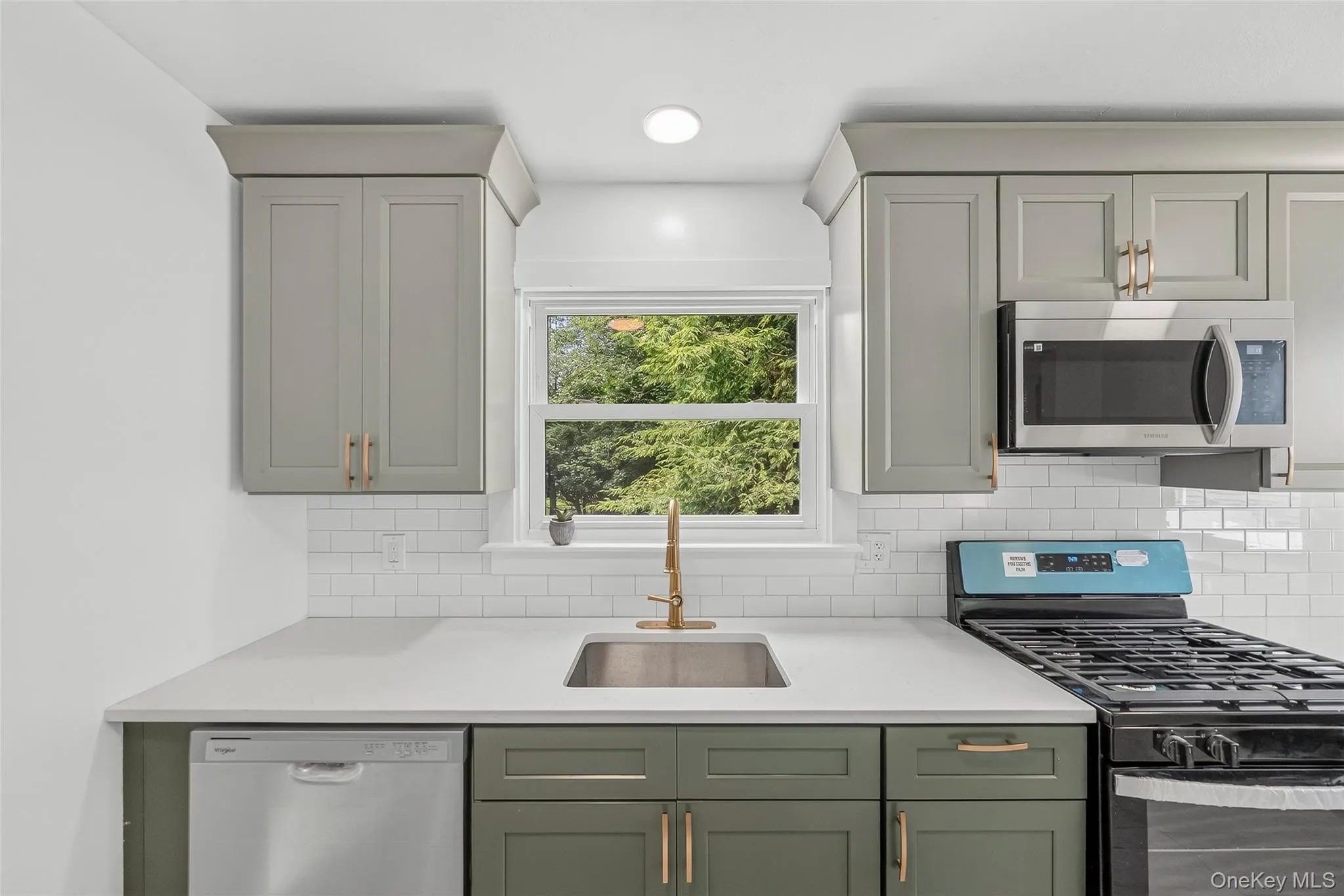 19 Randall Terrace, Middletown, NY, 4 Bedrooms Bedrooms, 9 Rooms Rooms,2 BathroomsBathrooms,Residential,For Rent,Randall,0,1018755 19 Randall Terrace, Middletown, NY, 4 Bedrooms Bedrooms, 9 Rooms Rooms,2 BathroomsBathrooms,Residential,For Rent,Randall,0,1018755