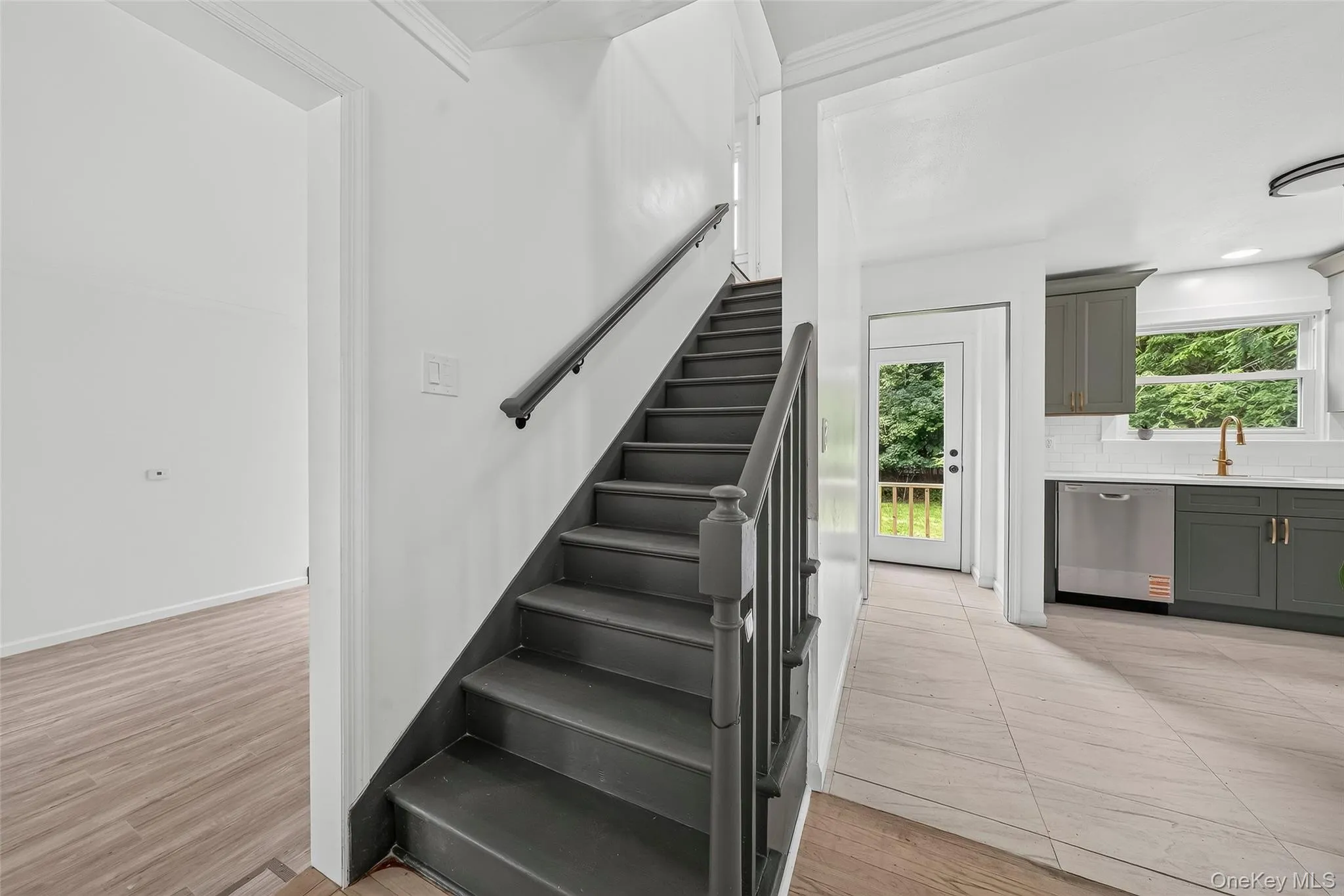 19 Randall Terrace, Middletown, NY, 4 Bedrooms Bedrooms, 9 Rooms Rooms,2 BathroomsBathrooms,Residential,For Rent,Randall,0,1018755 19 Randall Terrace, Middletown, NY, 4 Bedrooms Bedrooms, 9 Rooms Rooms,2 BathroomsBathrooms,Residential,For Rent,Randall,0,1018755